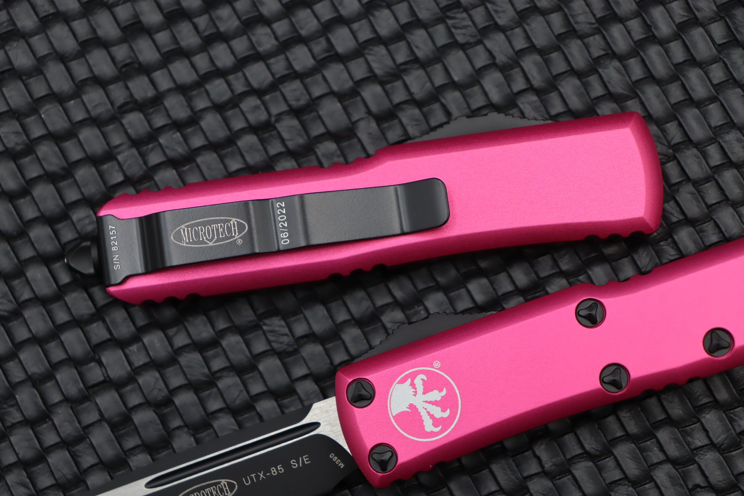 Microtech UTX-85 Premium EDC Knife - Black & Pink Edition