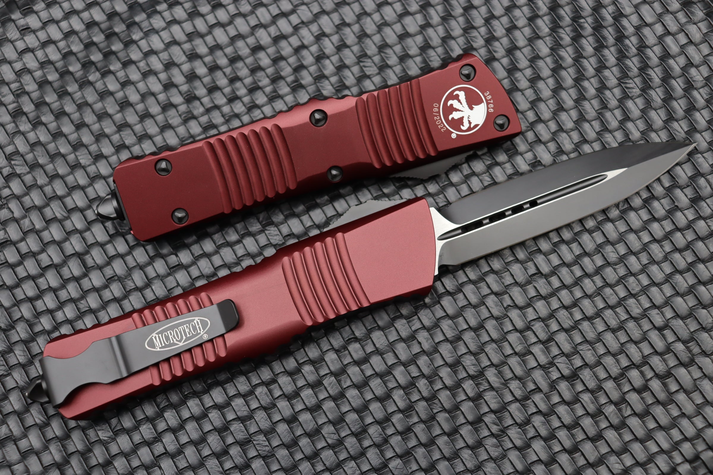 Premium Microtech Combat Troodon D/E Tactical Knife - Black & Merlot Red