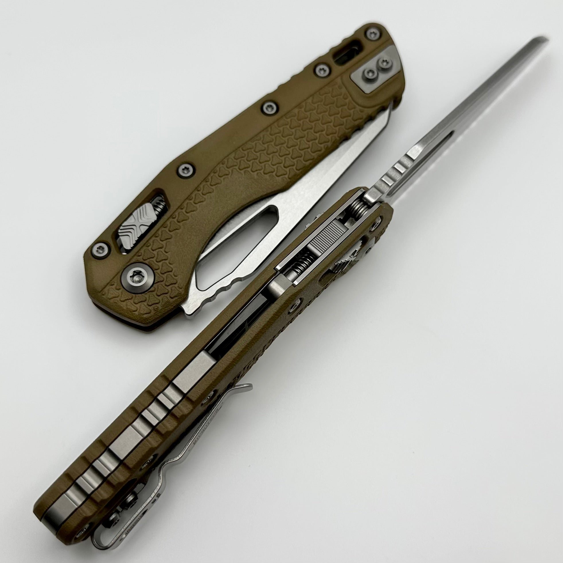 Microtech MSI RAM LOK Ultimate Tactical Knife - Dark Earth Polymer & Full Serrated M390MK Blade