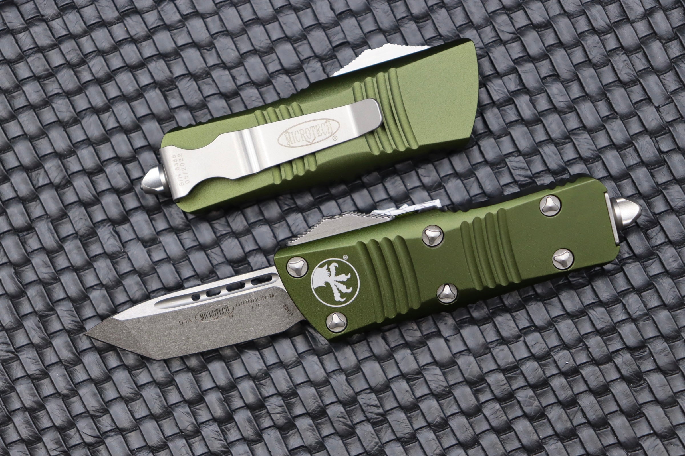 Microtech Troodon Mini Tanto: Premium Compact OTF Knife