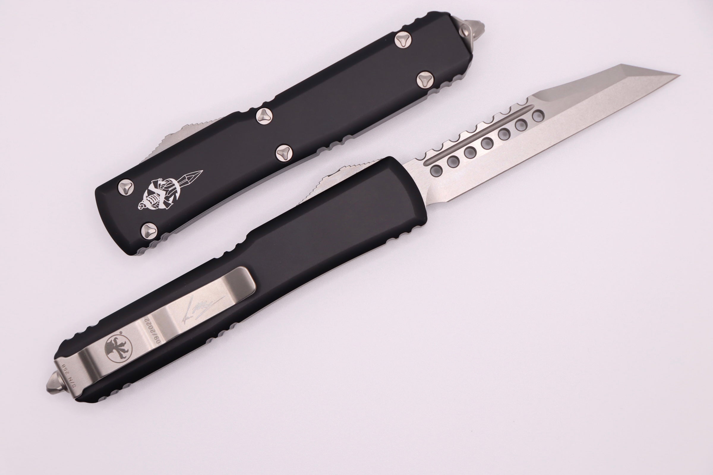 Microtech Ultratech Warhound Stonewash Standard & Black 119W-10S - Premium OTF Knife