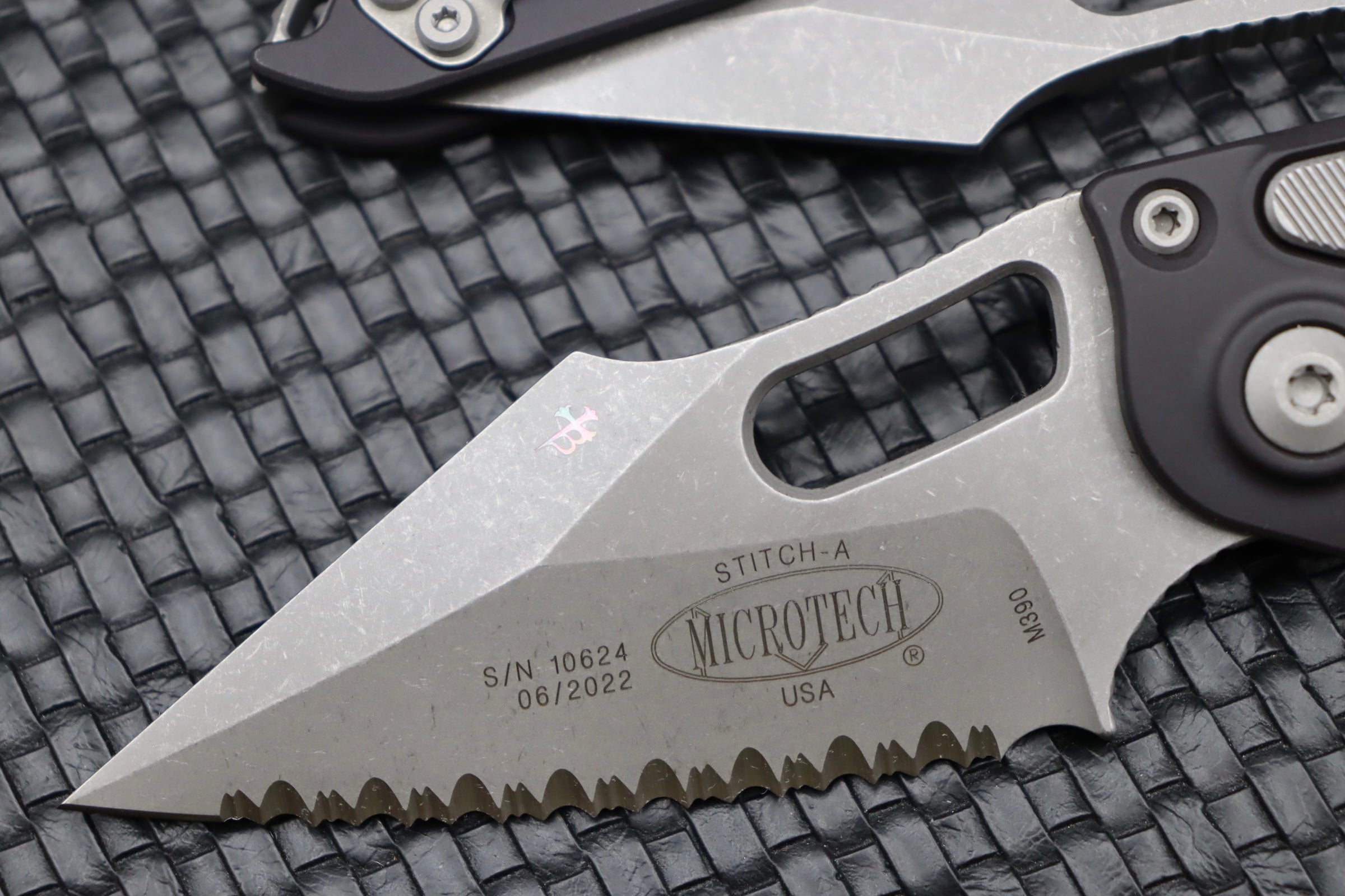 Microtech Borka Stitch Fully Serrated Apocalyptic Standard 169-12AP - Premium Tactical Knife