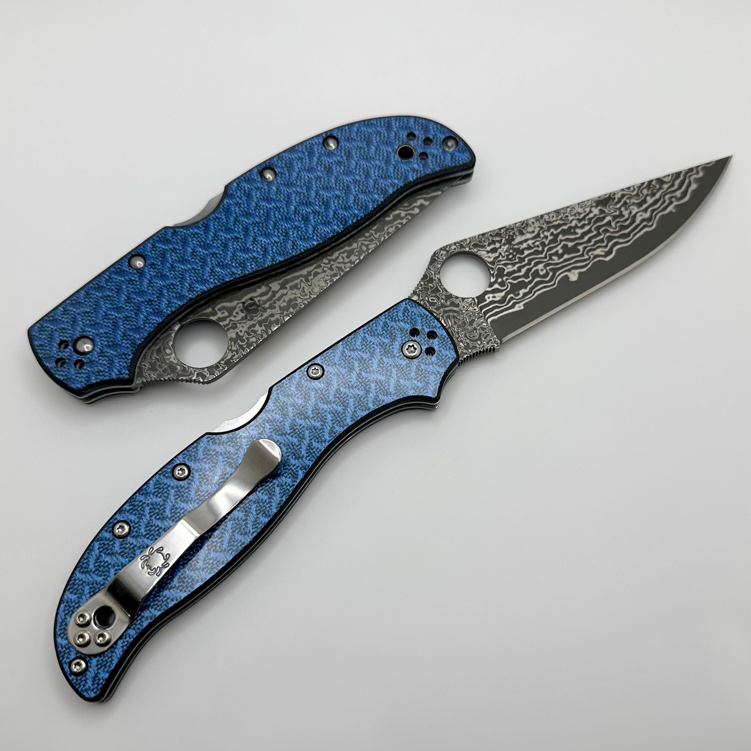 Spyderco Stretch 2 XL Ultimate Damascus Blue Nishijin Knife - Sprint Run