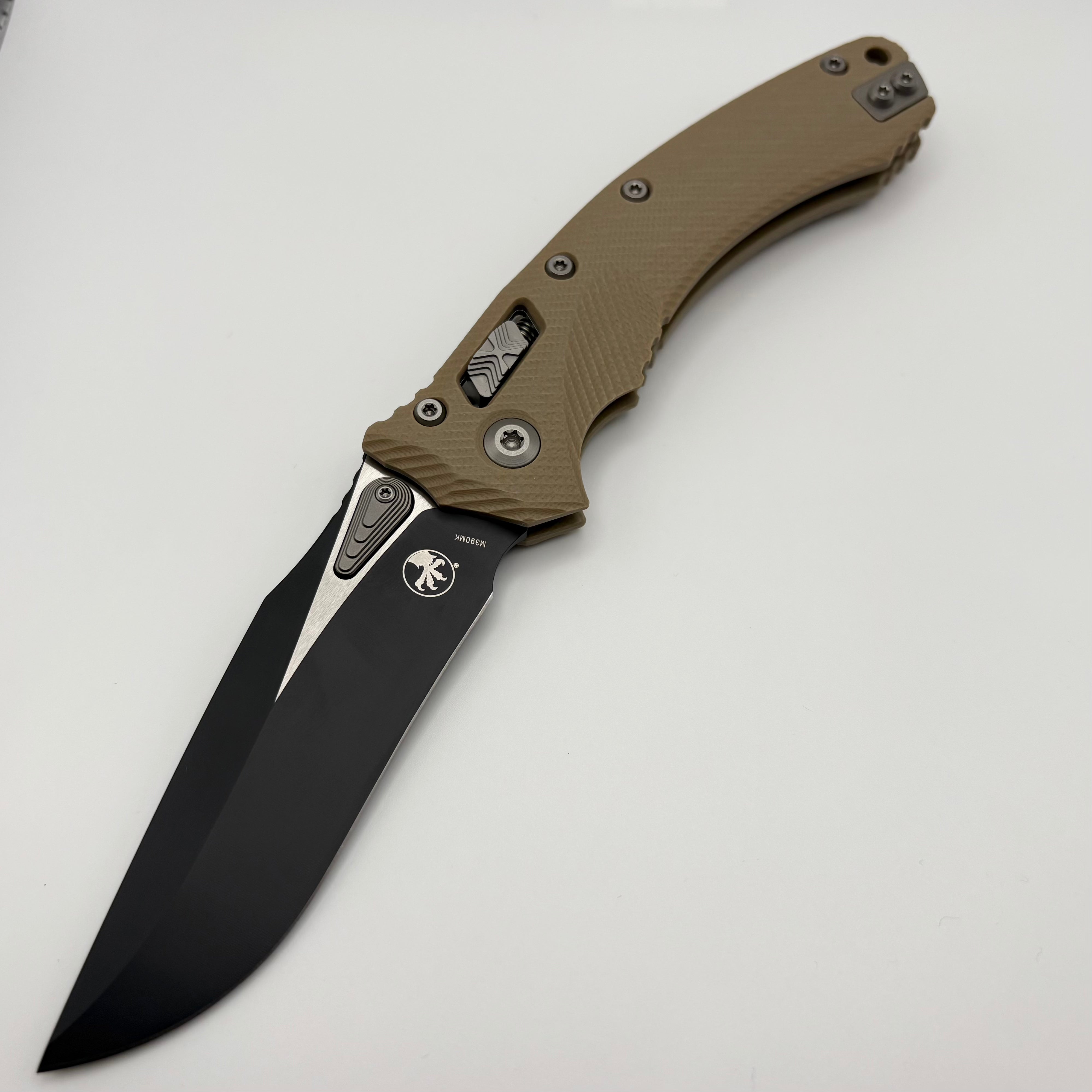 Premium Pre-Owned Microtech Amphibian RAM LOK: Tan Fluted G-10 & Black M390MK Blade