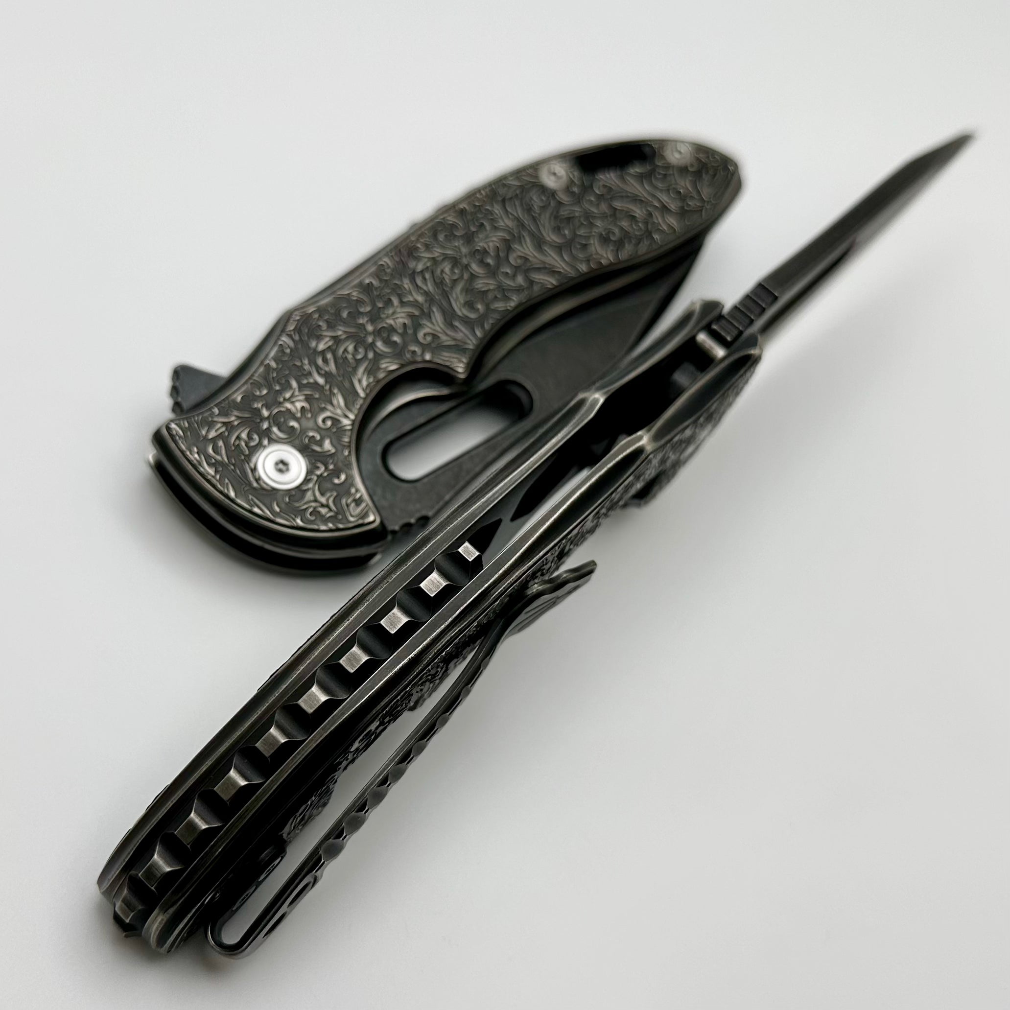 Mechforce Knives Sentry Rick Lala Collaboration: Premium PVD Black Scroll Titanium & M390 Blade