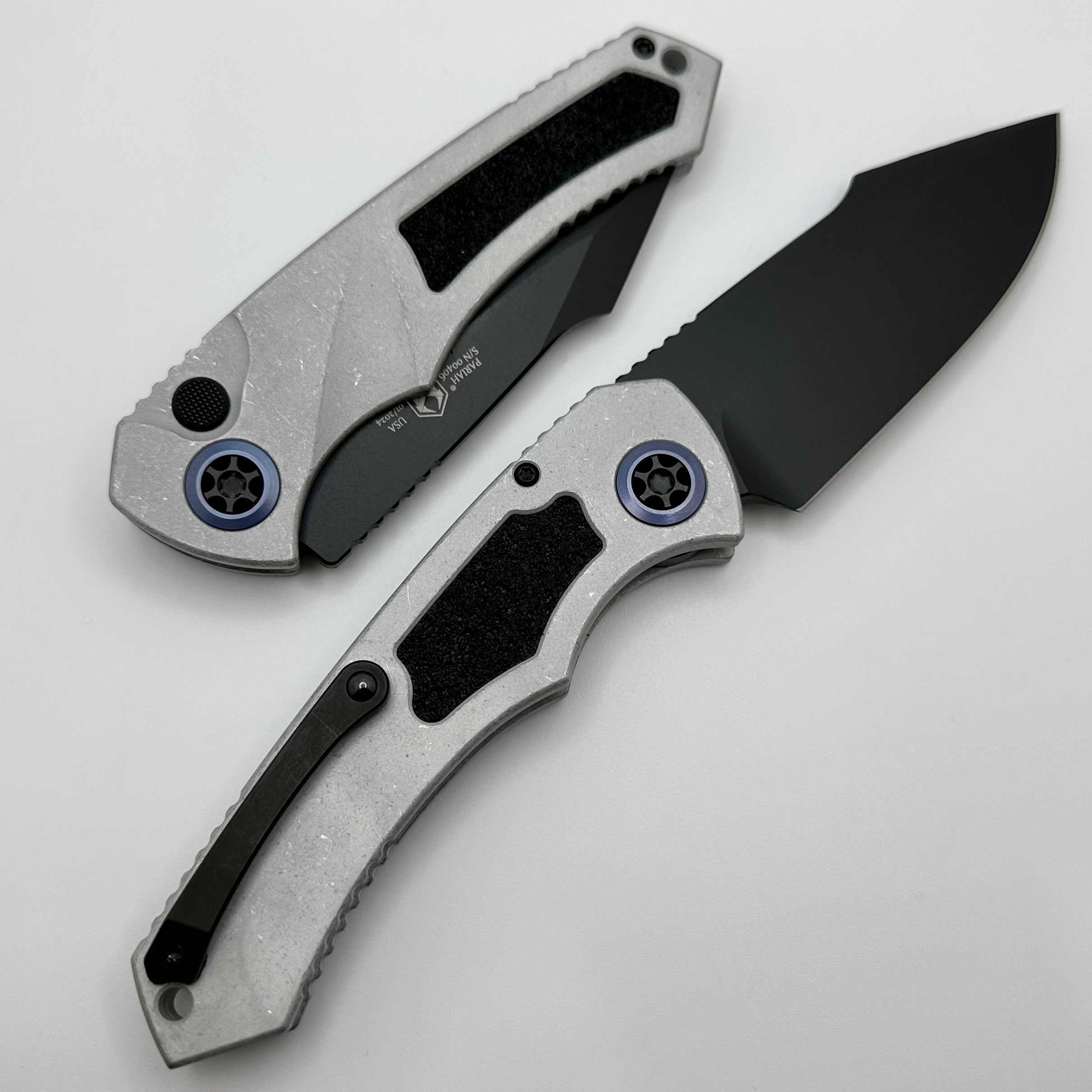 Heretic Knives Pariah Auto Blizzard Worn & Cerakote MagnaCut Knife with Black Hardware & Blue Accents - Ultimate Tactical EDC