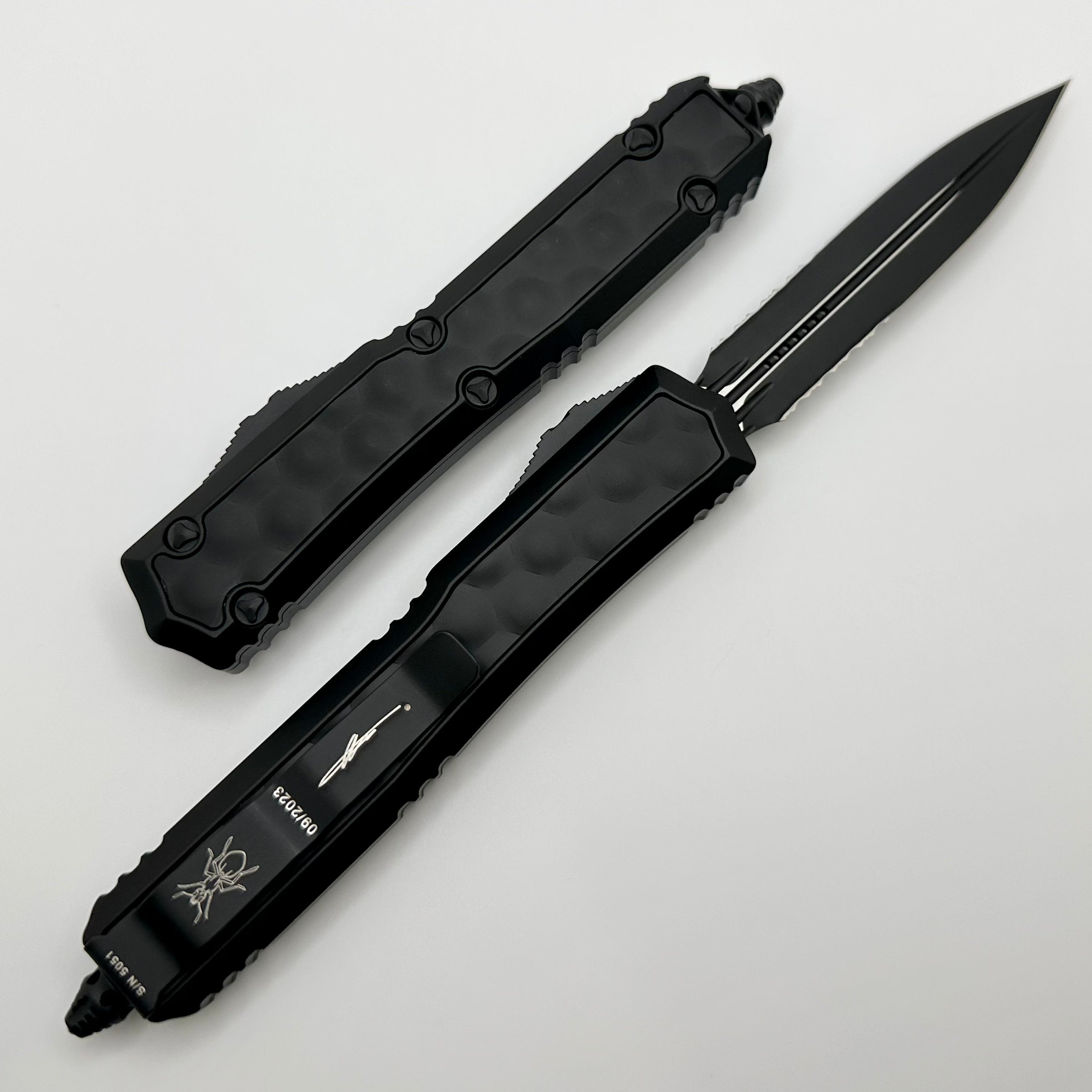Microtech Makora Ultimate Tactical Knife - DLC Bubble Inlays & Nickel Boron Internals