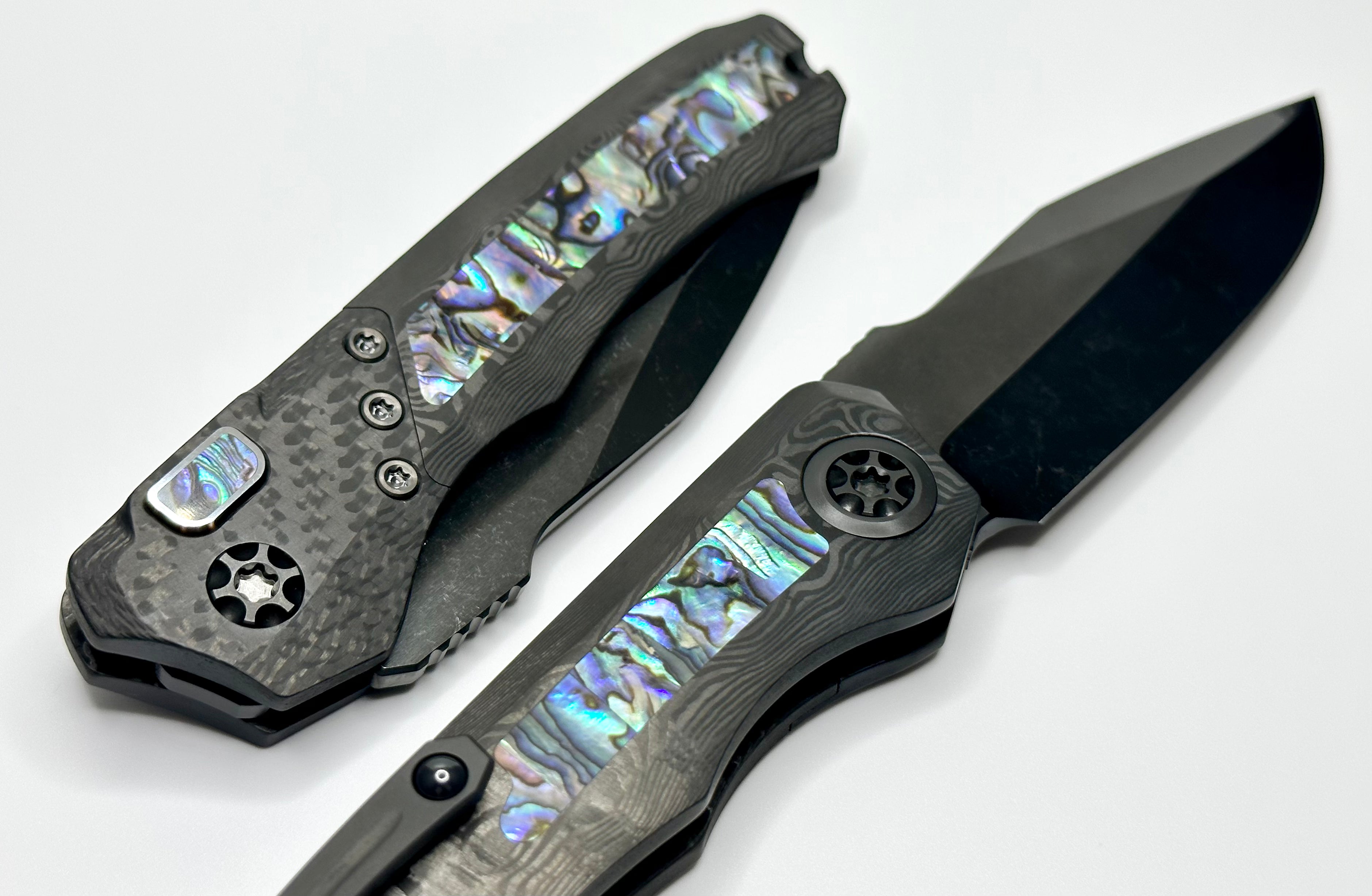 Premium Heretic Knives Wraith Auto with Black Dunes Fat Carbon & Abalone Inlays - Ultimate EDC Knife