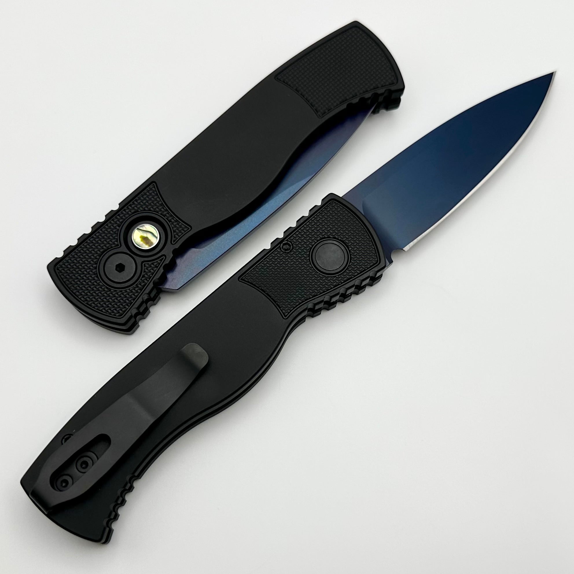 Pro-Tech TR-2 Tactical Response 2 - Premium Black Aluminum with Sapphire Blue MagnaCut Blade