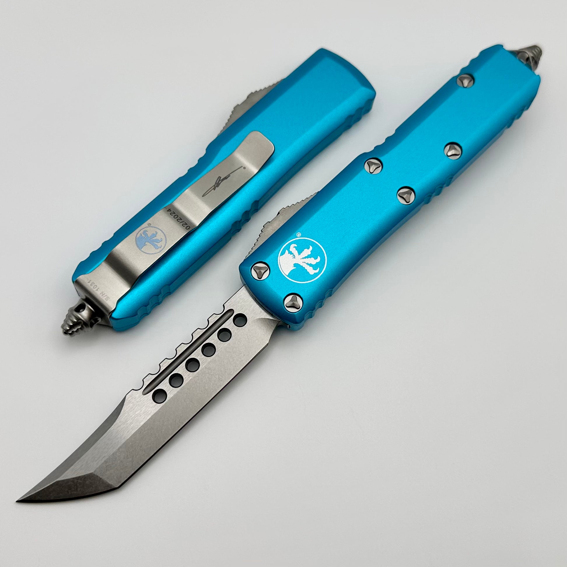 Premium Microtech UTX-85 Hellhound EDC Knife - Stonewash & Turquoise