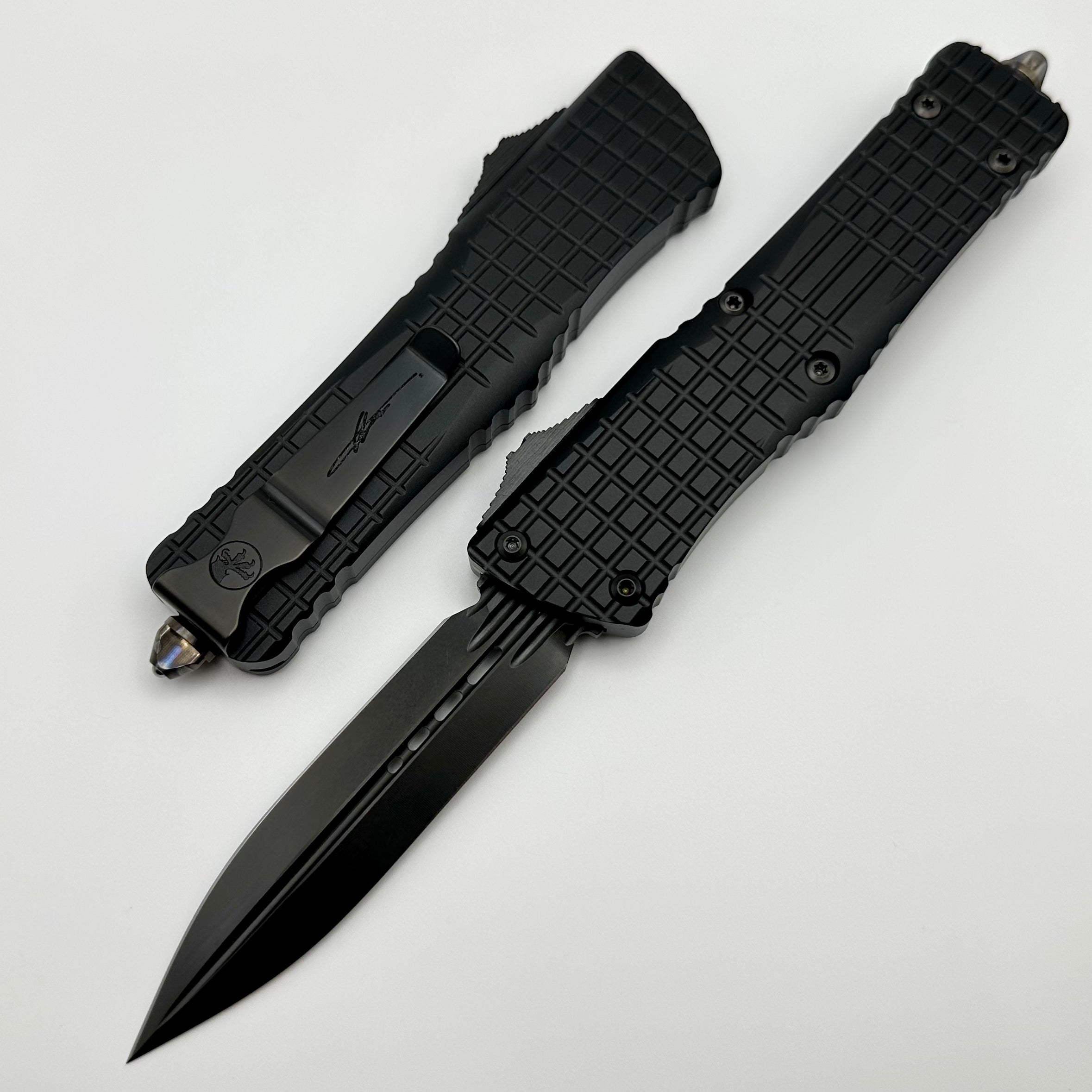 Ultimate Microtech Combat Troodon Delta Frag Shadow DLC Knife - Premium Carbon Fiber & Flamed Breaker Design