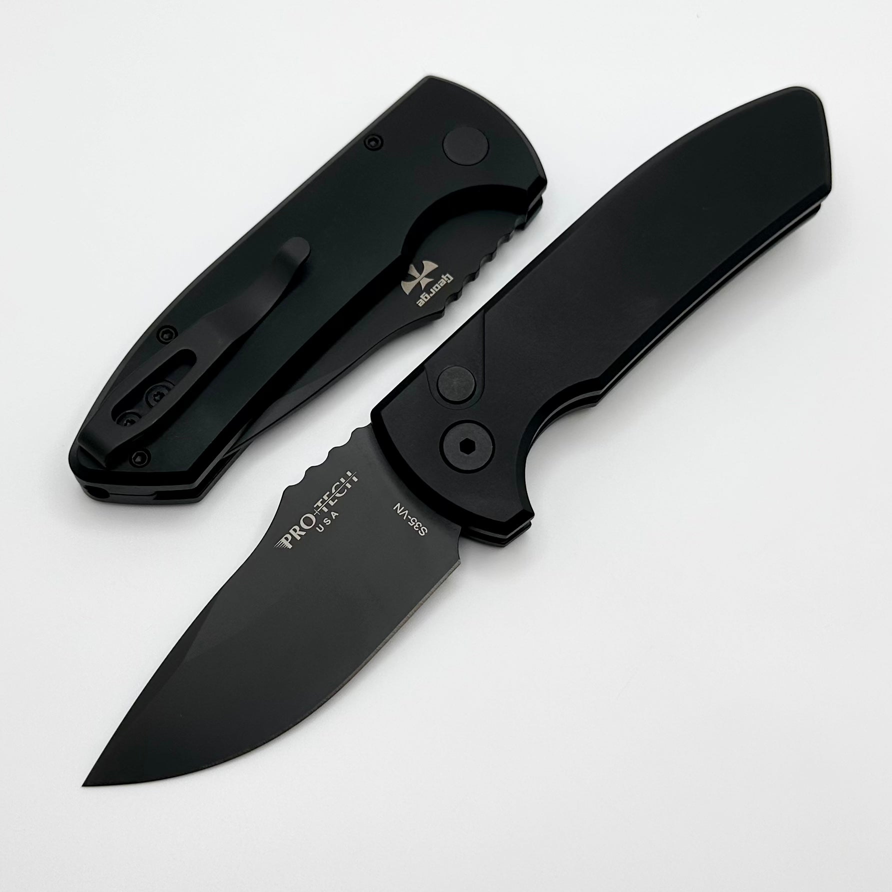 Pro-Tech SBR Short Bladed Rockeye: Premium Tactical Knife with S35VN Blade & Smooth Aluminum Handle