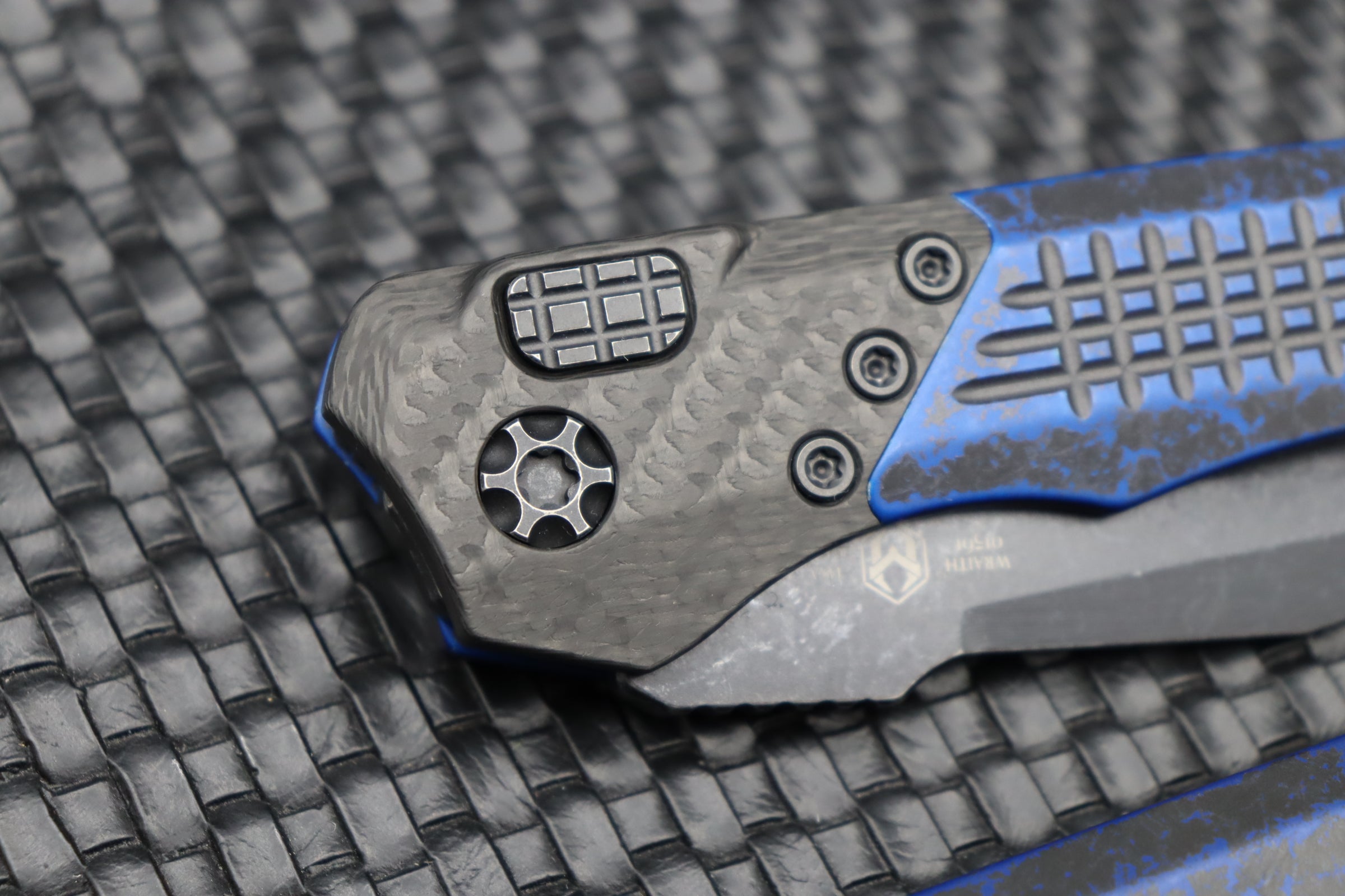 Premium Heretic Knives Wraith Auto Tanto - Battleworn Black with Carbon Fiber & Breakthrough Blue Handle
