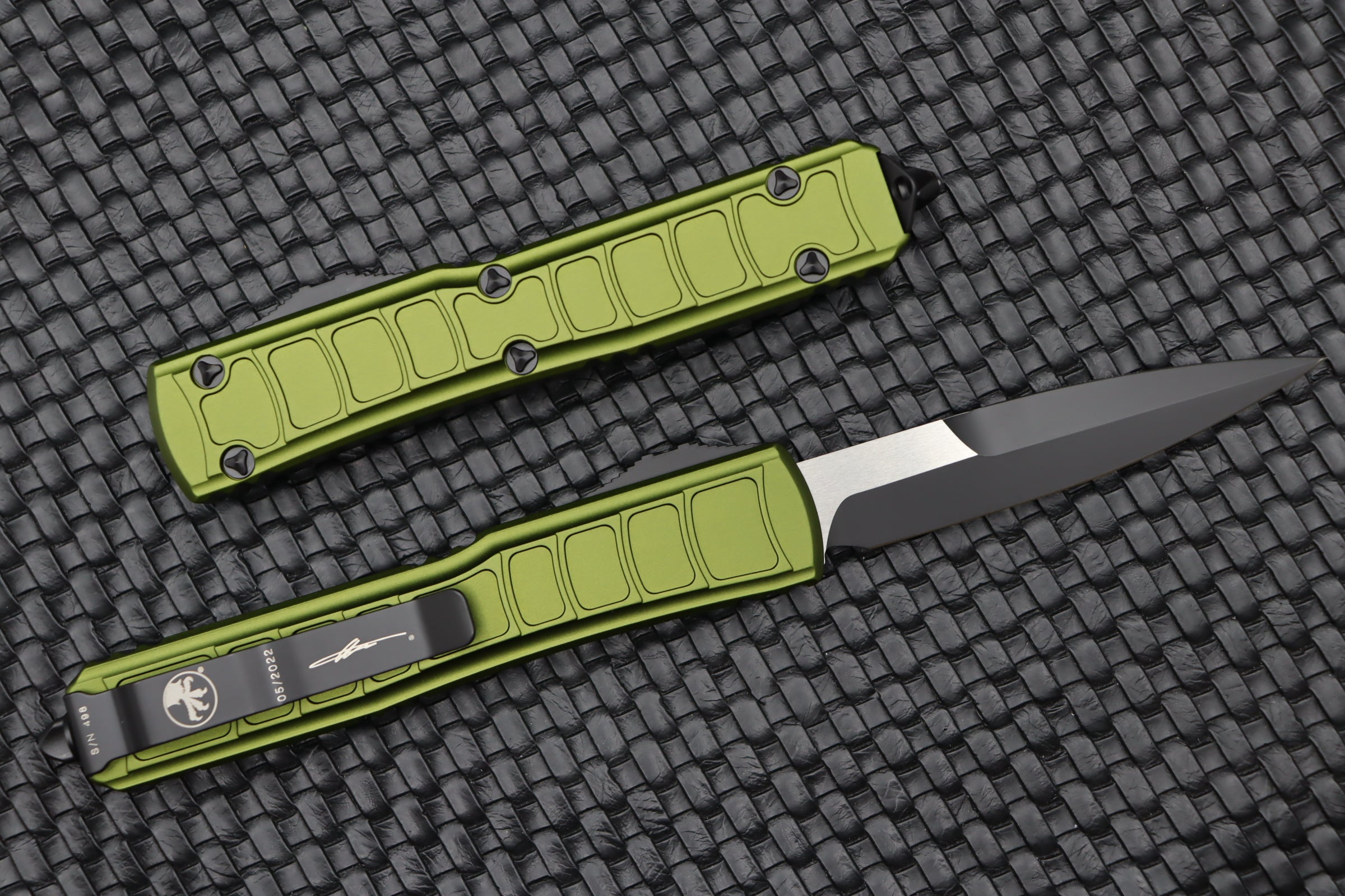 Microtech Ultratech 2 Stepside Bayonet - Premium Black & OD Green Tactical Knife