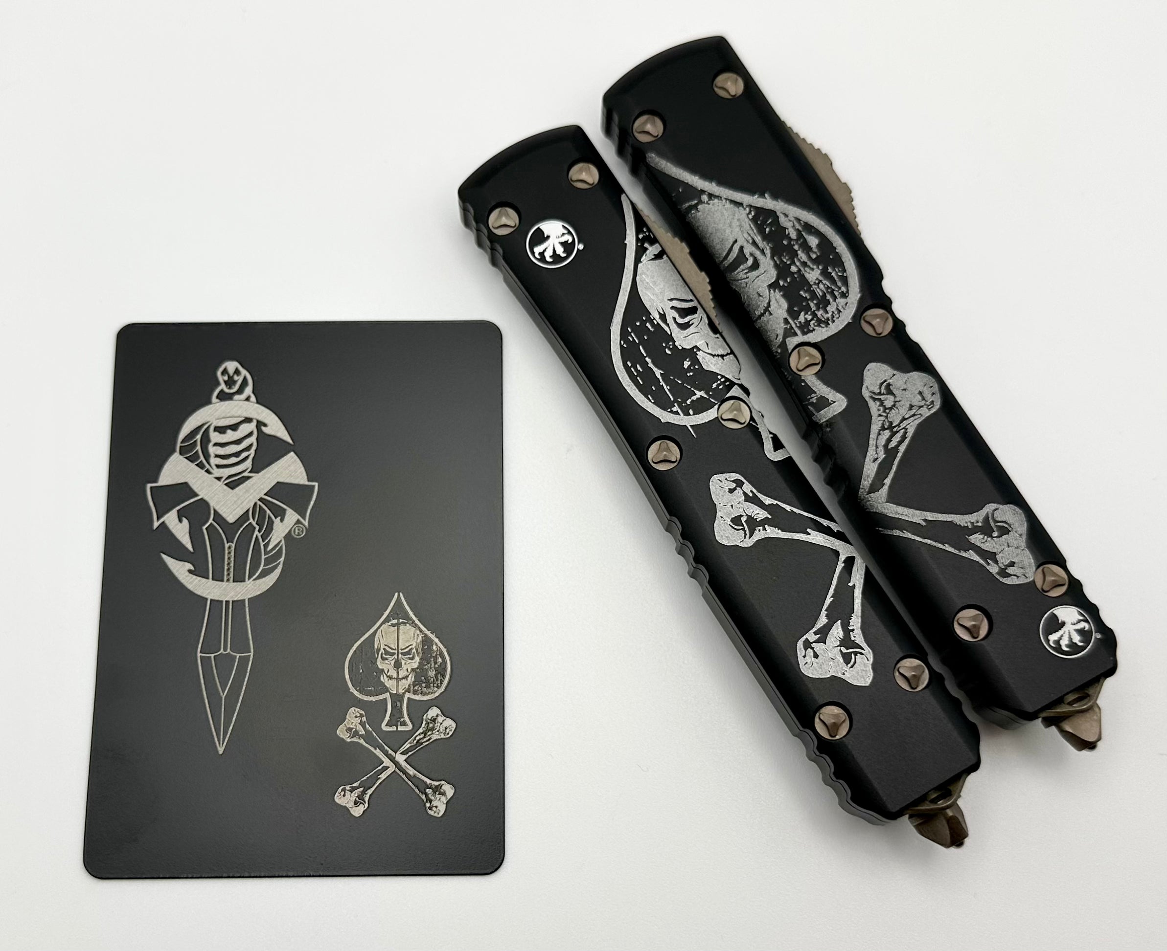 Microtech Ultratech Premium Signature Series: Death Card Hellhound & Warhound Set (Bronze Apocalyptic Finish)