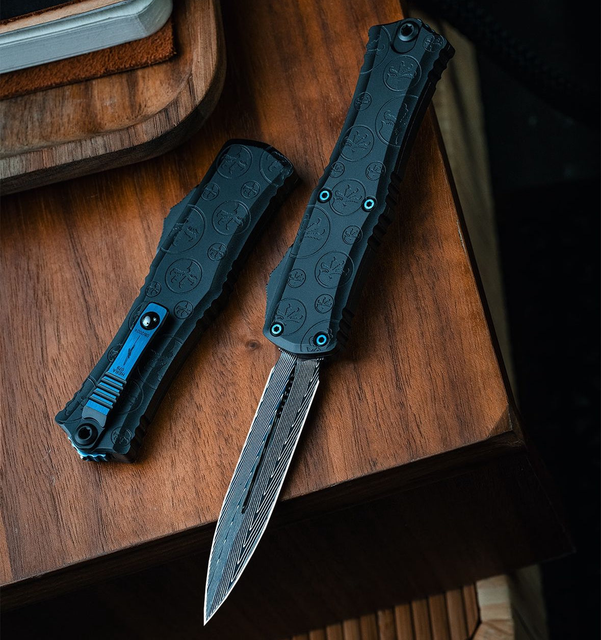 Microtech Hera II Mini Signature Series - Premium Damascus Blade with Black Claw Burst Handle & Blue Titanium Hardware