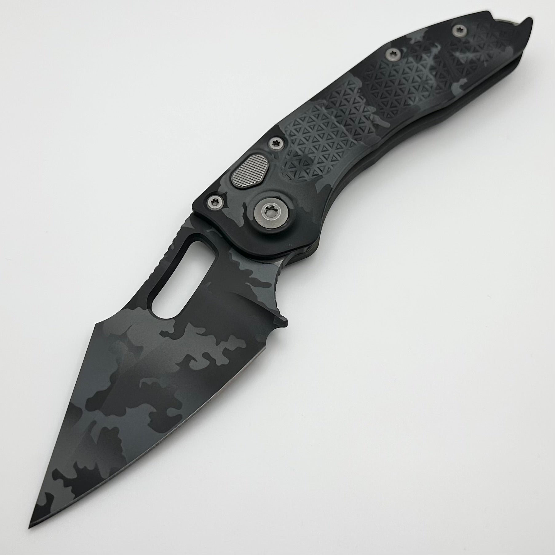 Premium Microtech Borka Stitch Auto Knife - Urban Camo Edition (Pre-Owned)