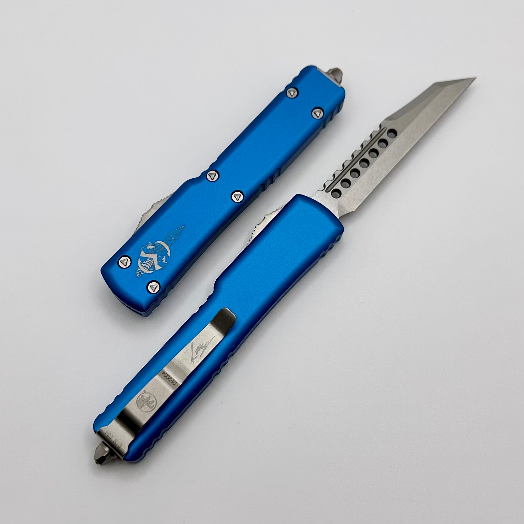 Premium Microtech UTX-70 Warhound Stonewash Knife - Compact & Lightweight