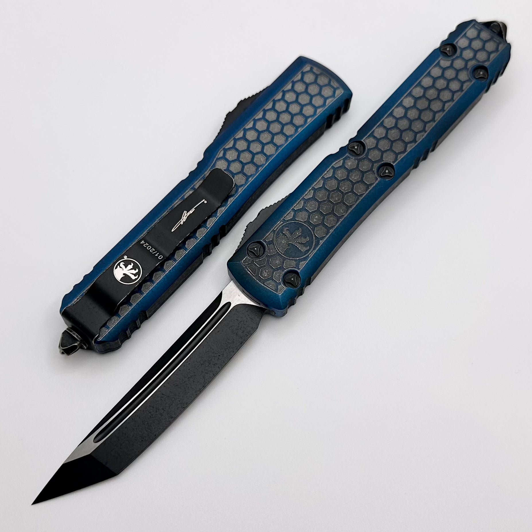 Microtech Ultratech Premium Tanto Blade Knife - Weathered Blue Hex Pattern