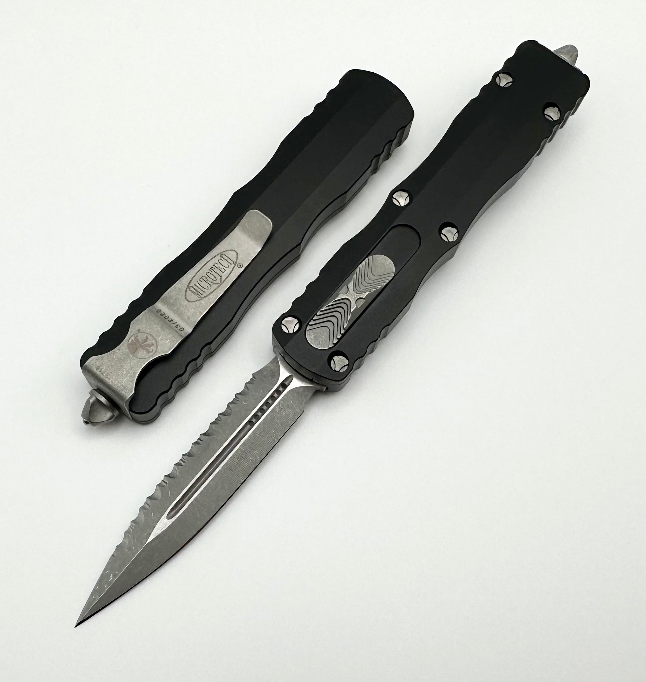 Microtech Dirac D/E Apocalyptic Full Serrated & Black 225-12AP - Ultimate Tactical EDC Knife