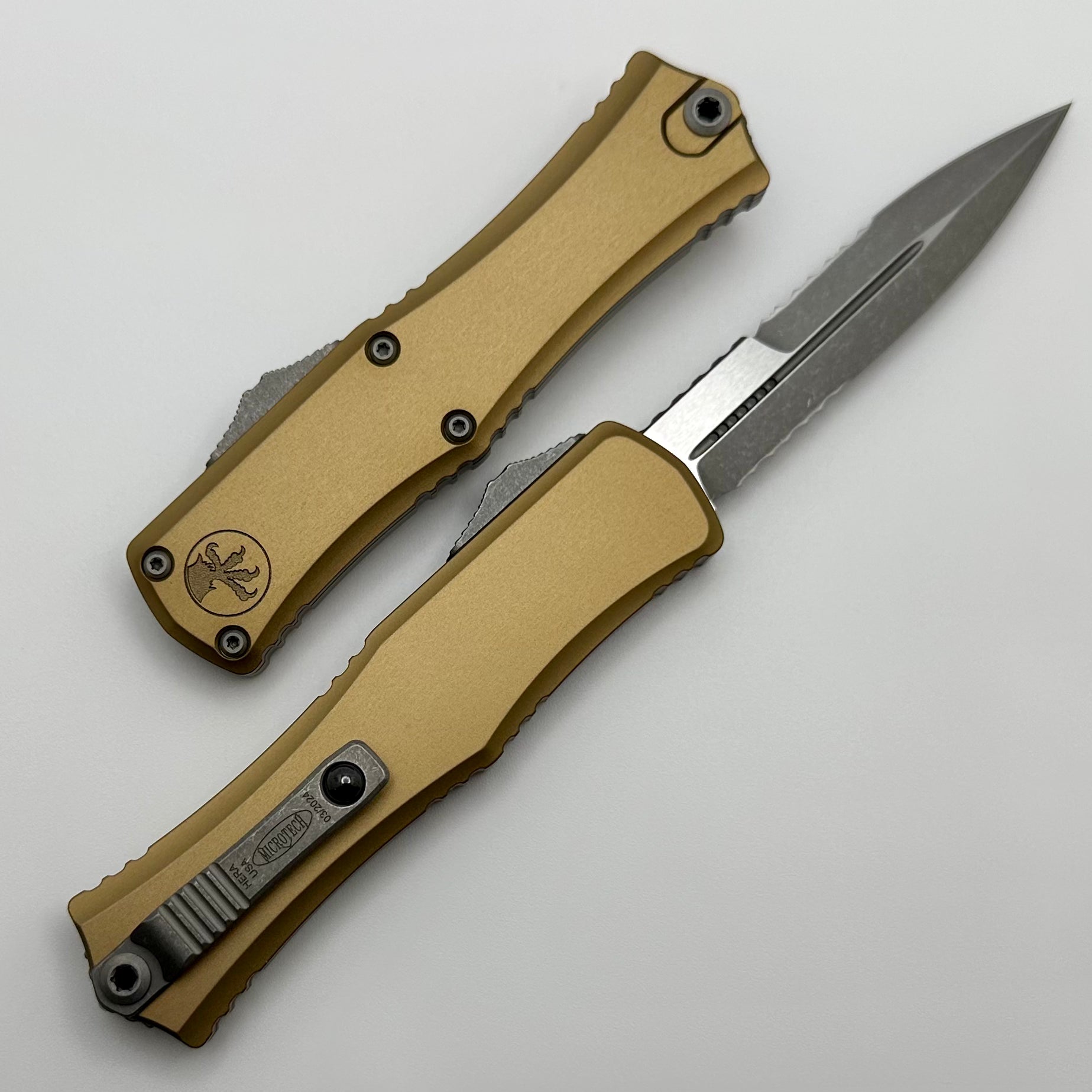 Microtech Premium Mini Hera OTF Knife - Apocalyptic Finish with Tan Handle