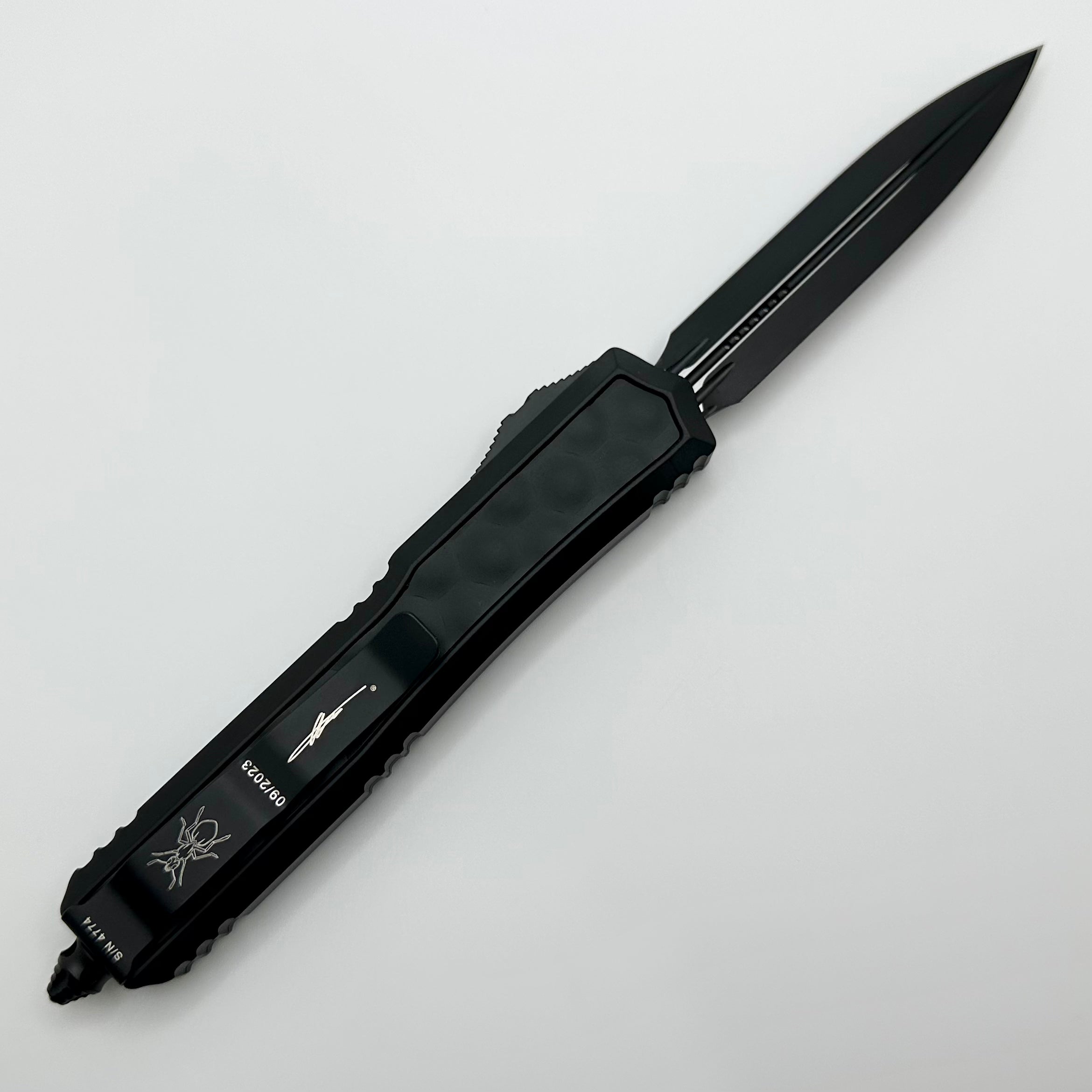 Microtech Makora Premium Tactical Knife - Double Edge M390 Steel