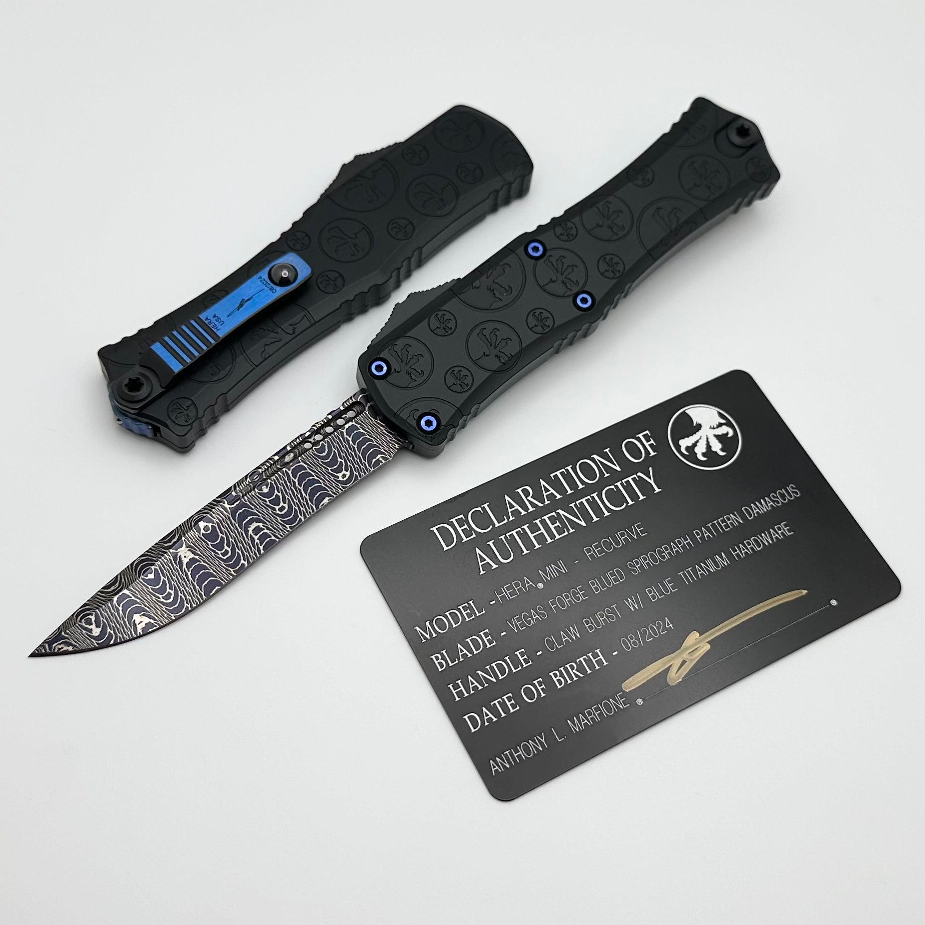 Microtech Hera II Mini Signature Series - Premium Damascus Blade & Blue Titanium Hardware