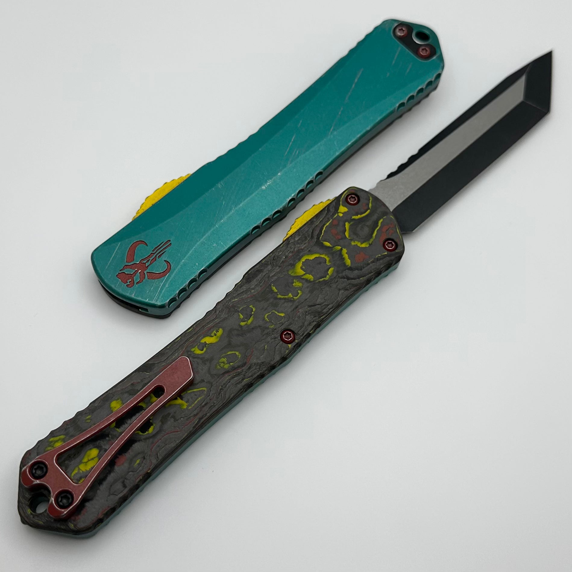 Heretic Knives Manticore X Bounty Hunter Tanto OTF Knife - Premium Two-Tone Design