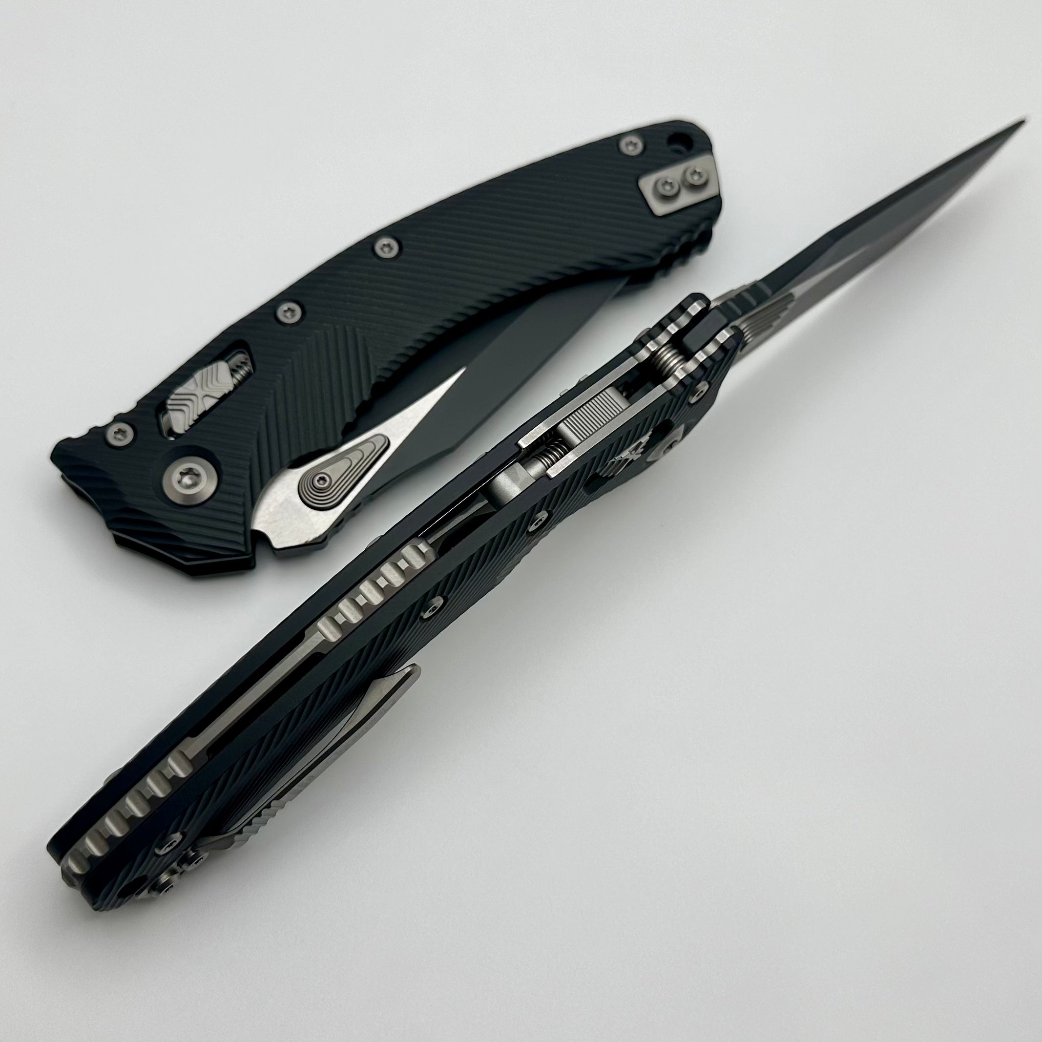 Premium Microtech Amphibian RAM LOK Knife - Black Fluted Aluminum & M390MK Blade