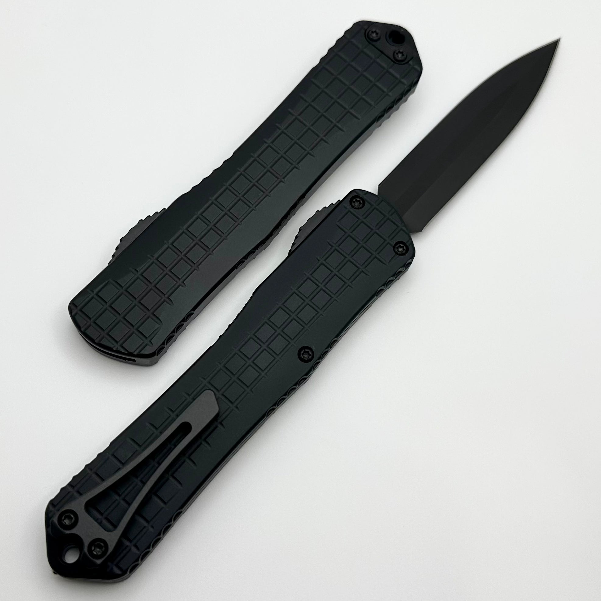 Heretic Knives Manticore X Ultimate Tactical OTF Knife - Black Frag Handle & DLC MagnaCut Blade