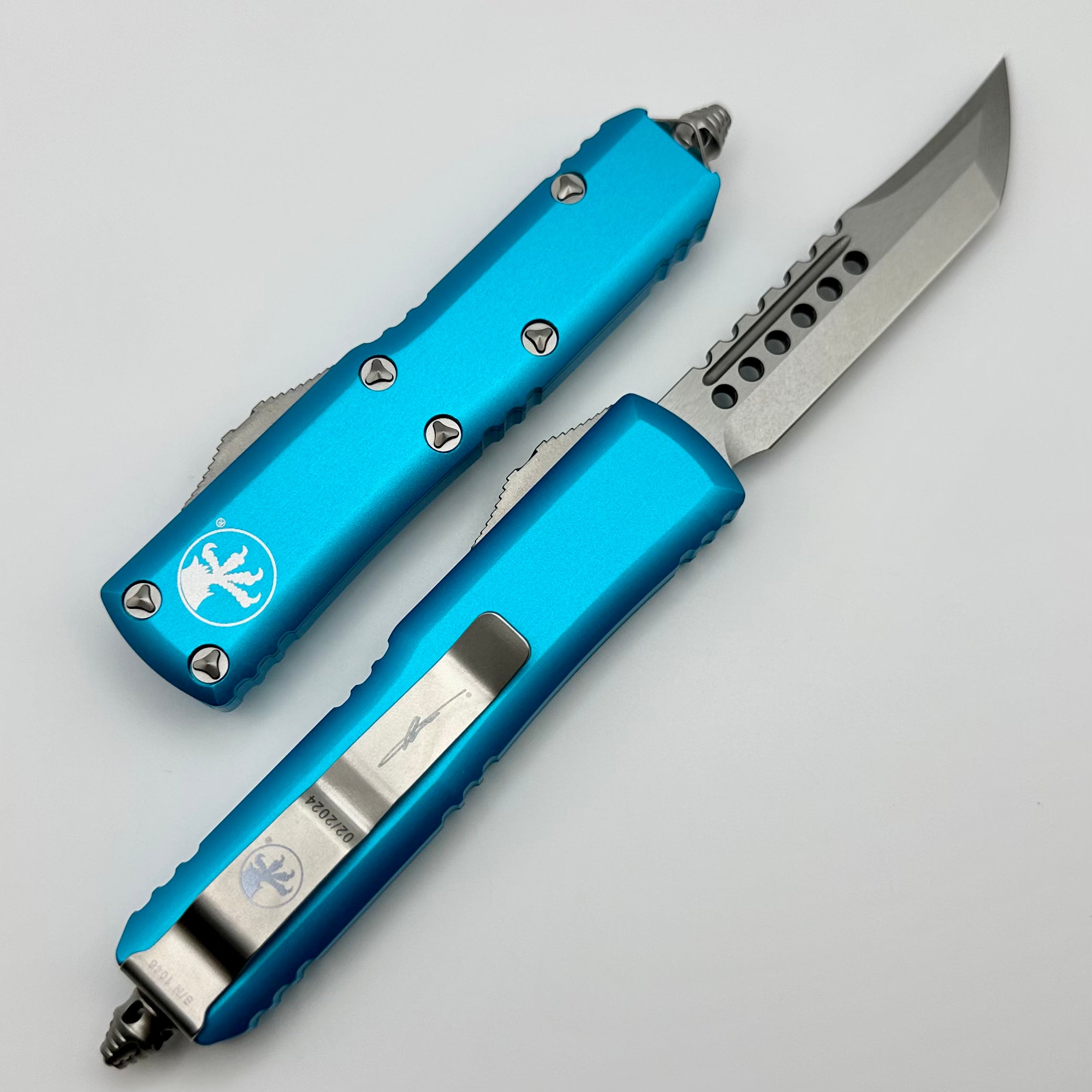 Premium Microtech UTX-85 Hellhound EDC Knife - Stonewash & Turquoise