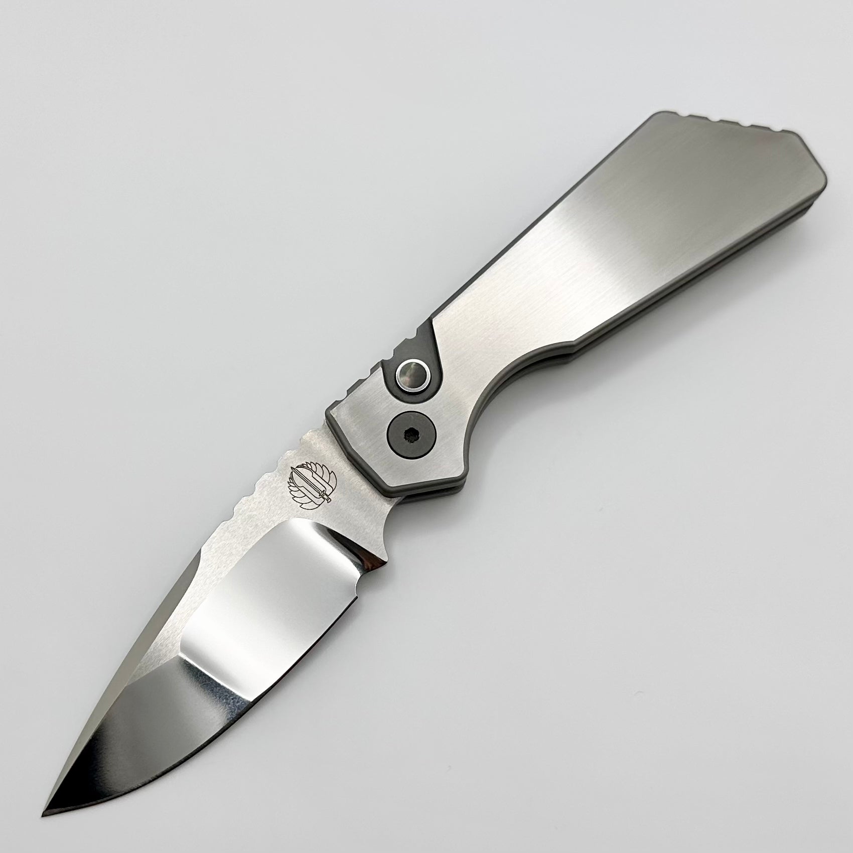 PRE OWNED Pro-Tech PT Plus Custom Knife - Premium Hand Satin Finish, Black Lip Pearl Button, Mirrored Compound Blade by Mike Irie 2023