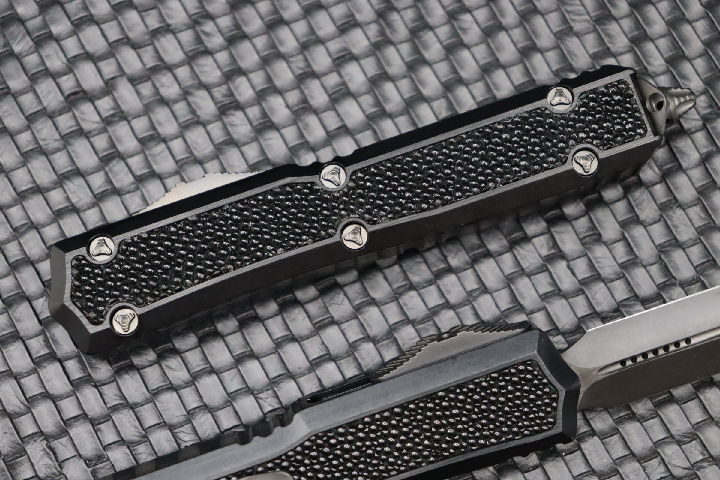 Marfione Makora Ultimate Tactical Knife - DLC Apocalyptic Finish with Stingray Inlays