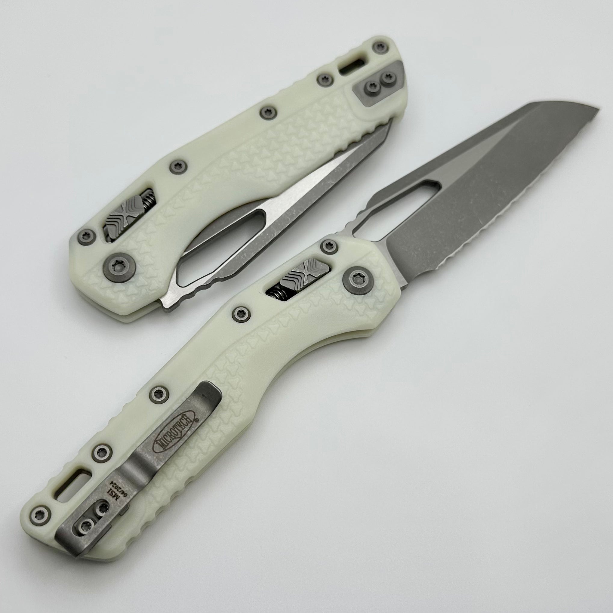 Microtech MSI Premium Folding Knife - White Polymer & Apocalyptic Serrated M390MK Blade