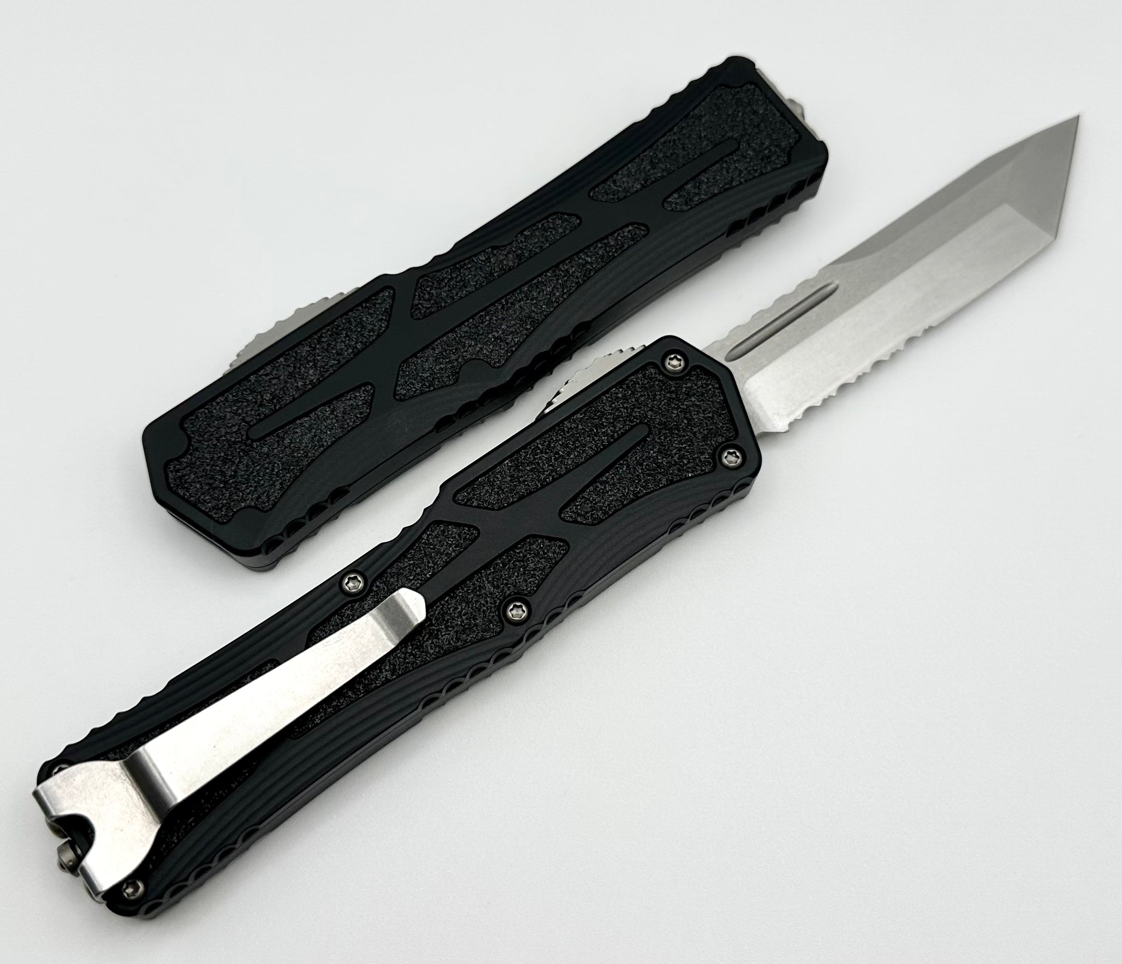 Heretic Knives Colossus Tanto: Premium Partial Serrated Magnacut Blade with Black Aluminum Handle