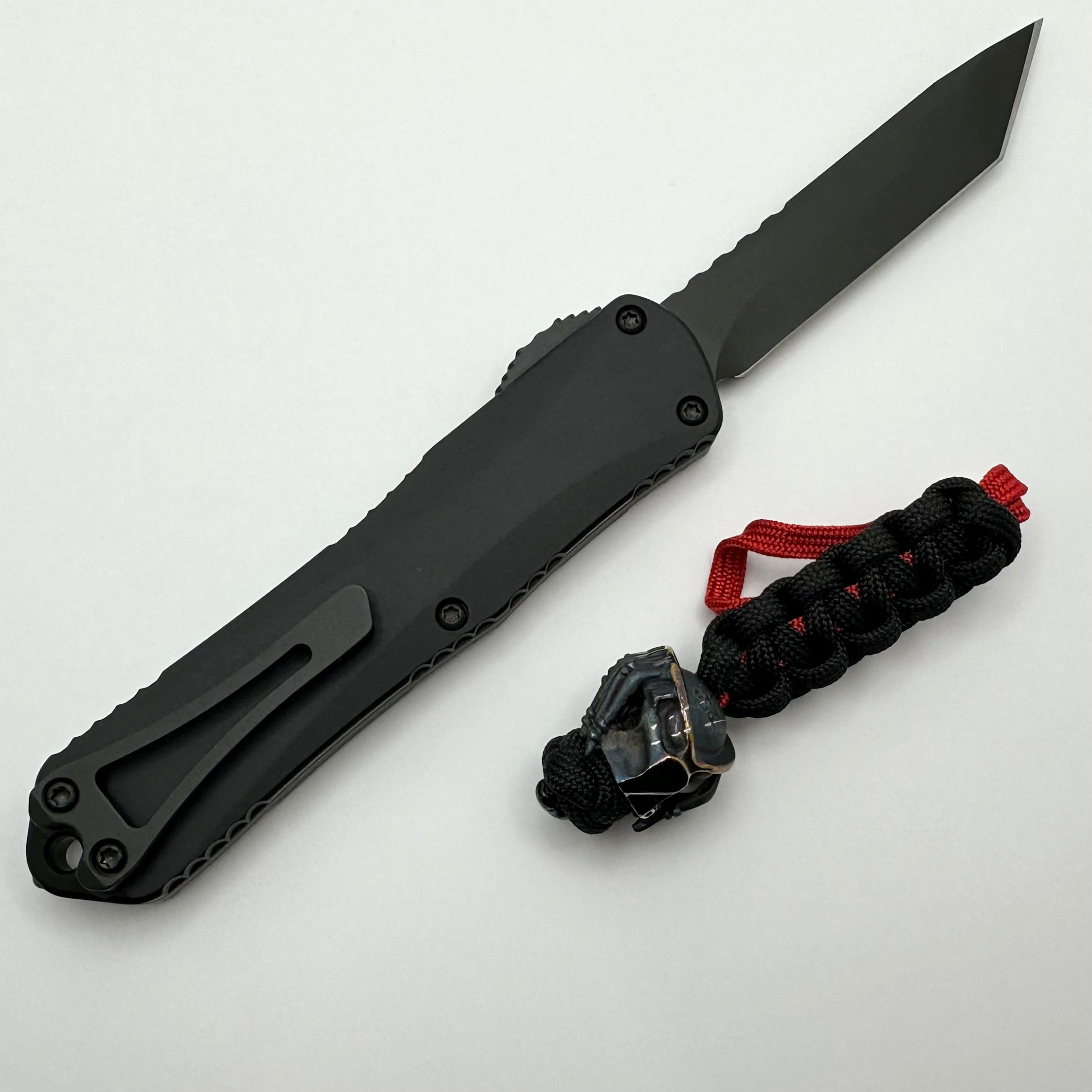 Heretic Knives Manticore E Black Predator Tanto MagnaCut Blade with Red Reticle & Cobalt Bead - Pre-Owned Tactical OTF Knife