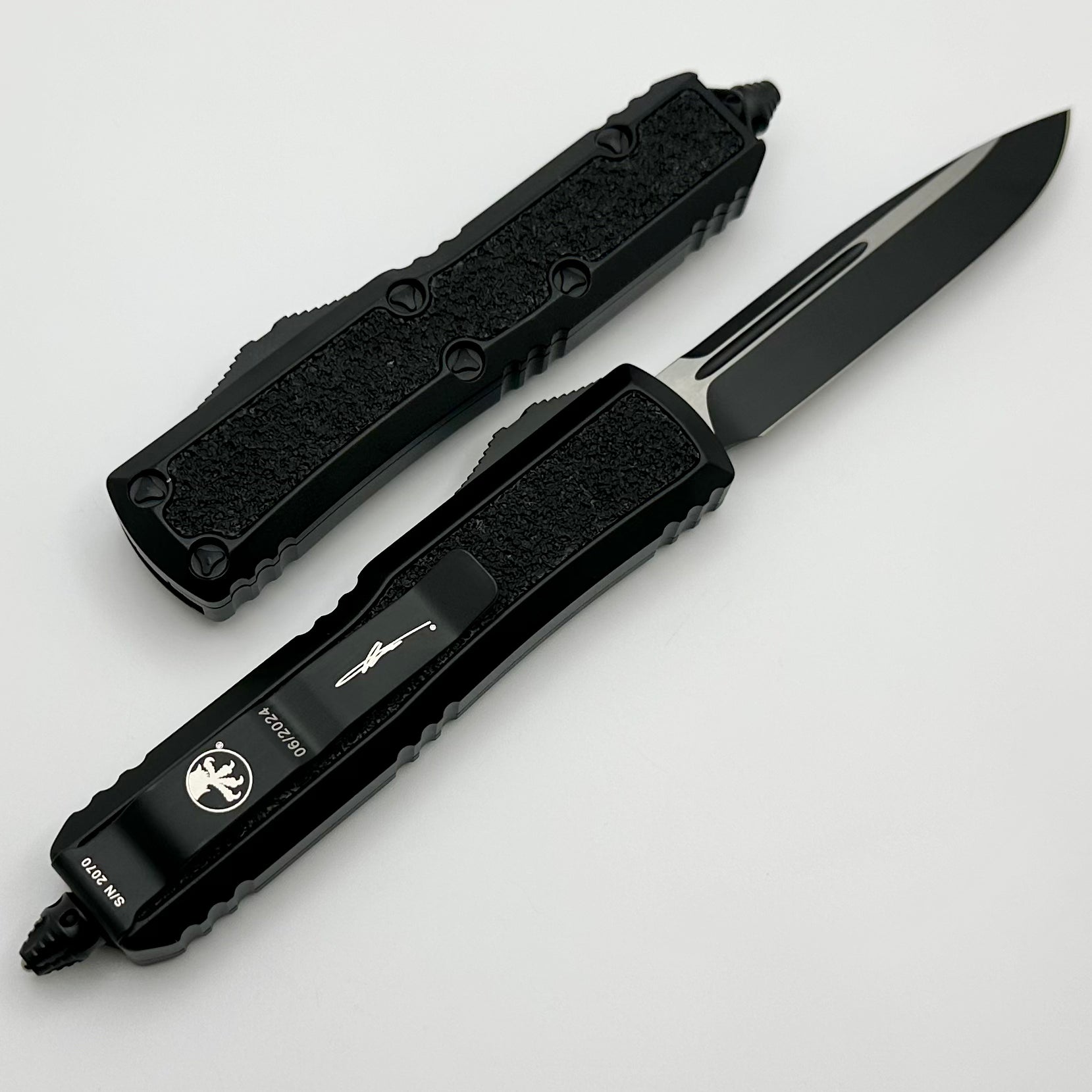 Microtech Daytona Tactical Knife - Premium Black Single Edge with Grip Inlays