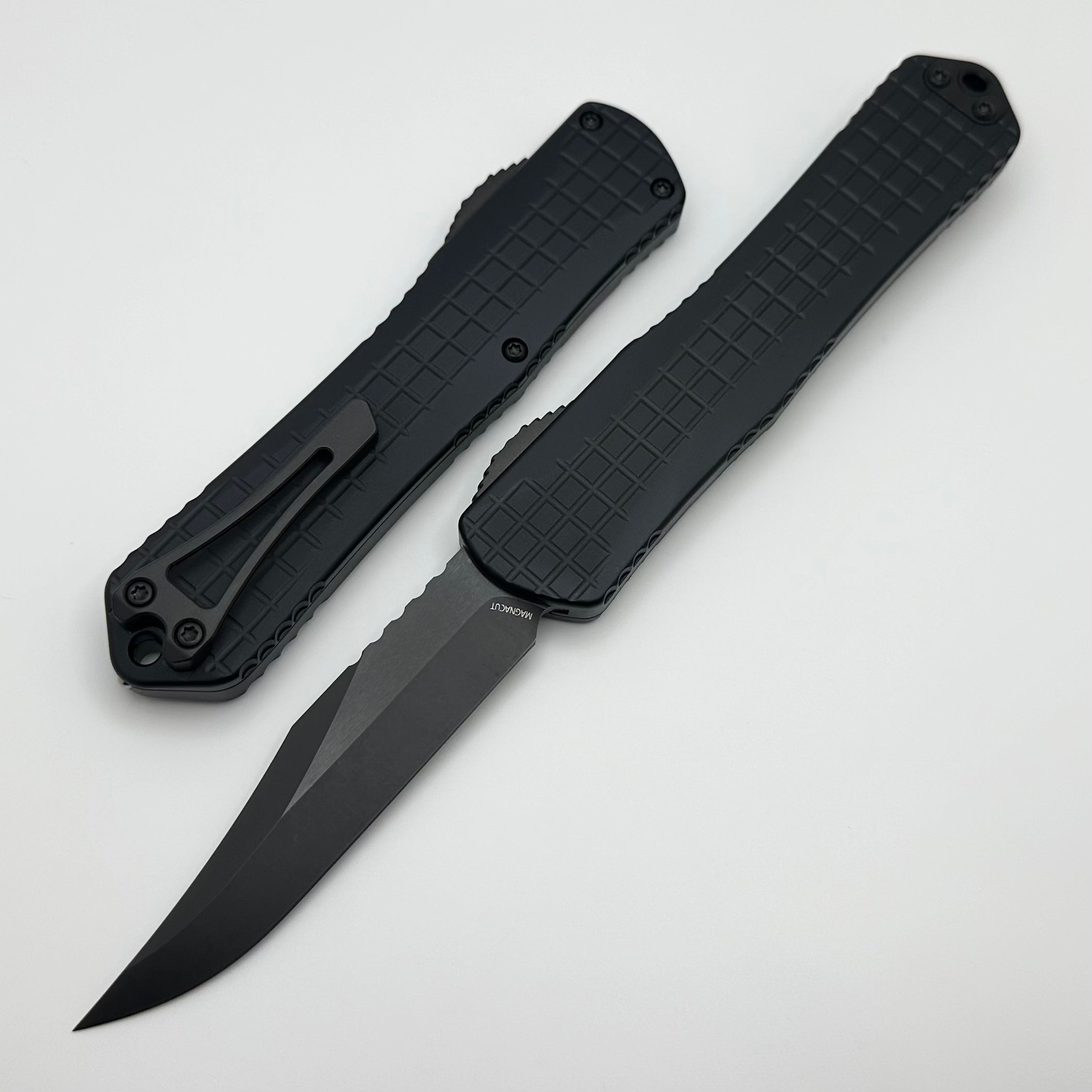 Heretic Knives Manticore X Premium OTF Knife - Black Frag Handle & DLC Bowie MagnaCut