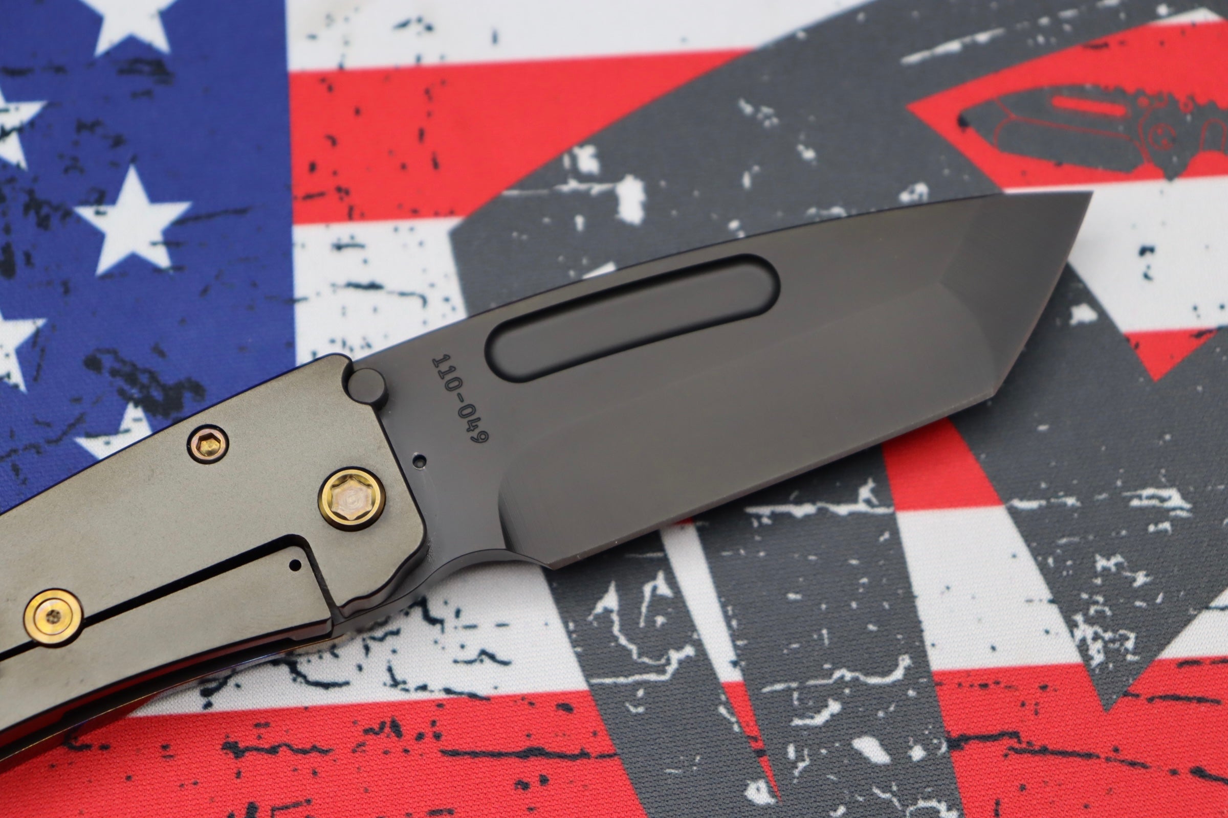 Medford Midi Marauder S35 Drop Point Knife - Premium PVD Finish & Tsunami Handle