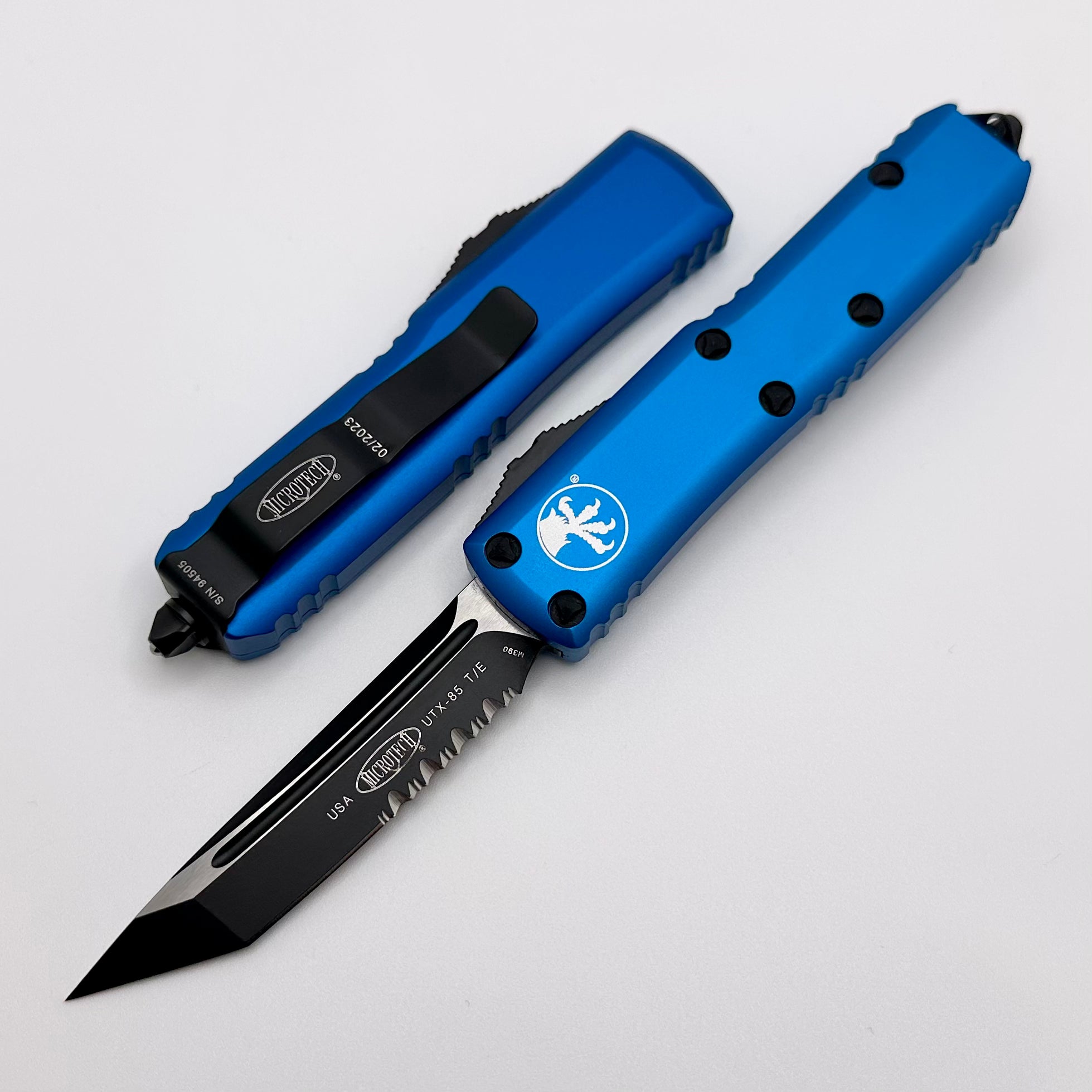 Microtech UTX-85 Tanto EDC Knife - Black Partial Serrated & Blue Finish