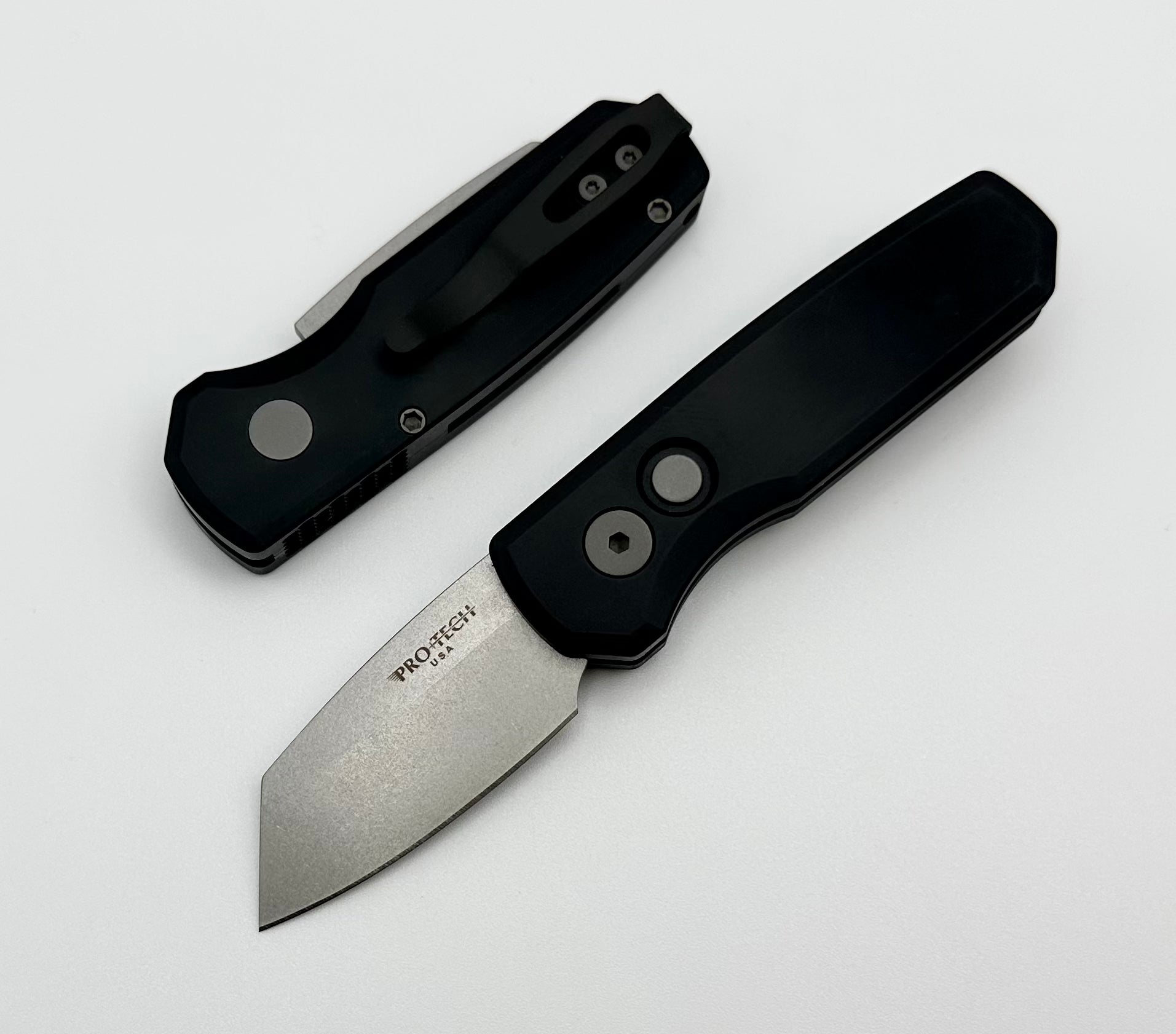 Pro-Tech Runt 5 - Premium EDC Knife with Black Handle & Stonewash MagnaCut Blade