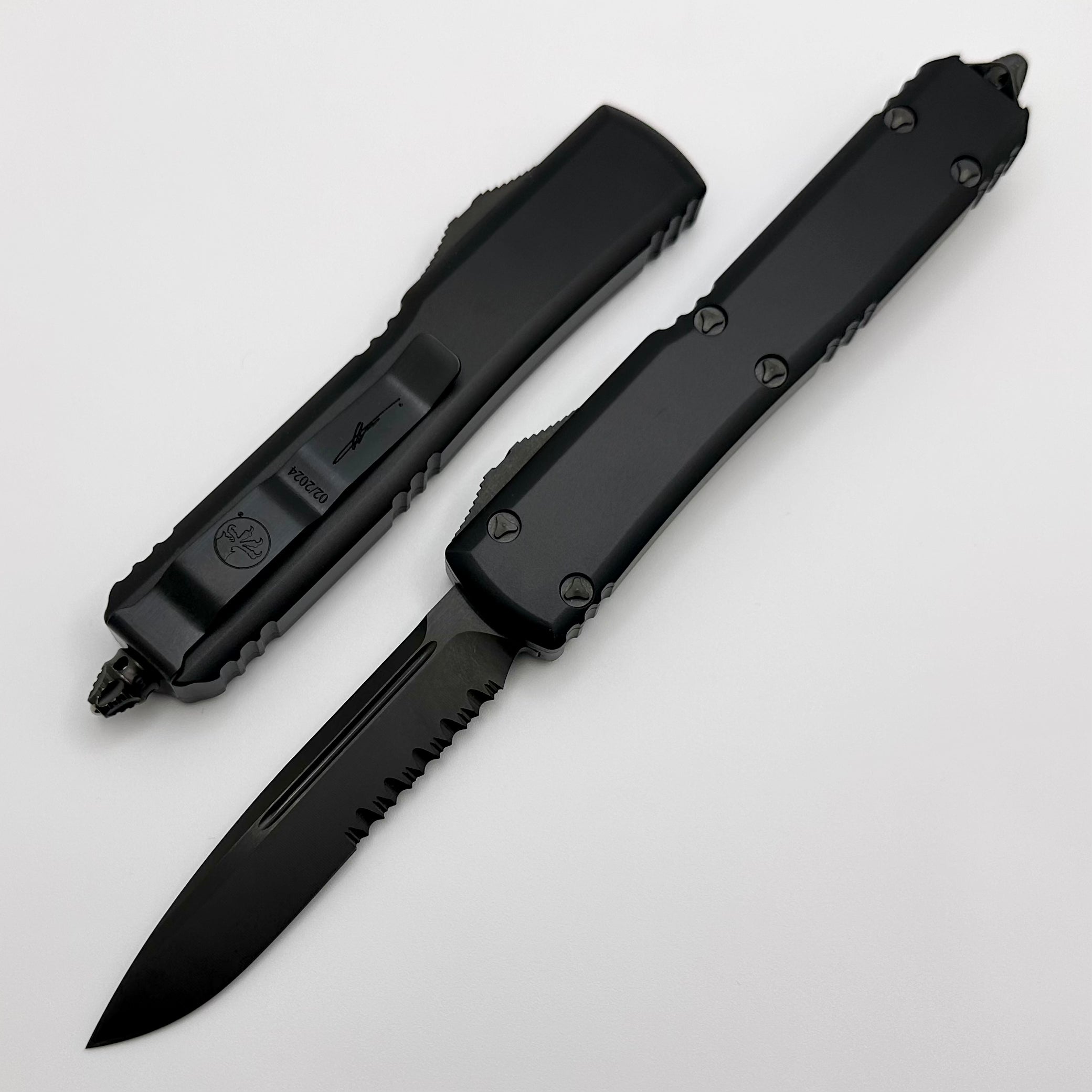 Microtech Ultratech Shadow DLC MAGNACUT Tactical Knife - Signature Series