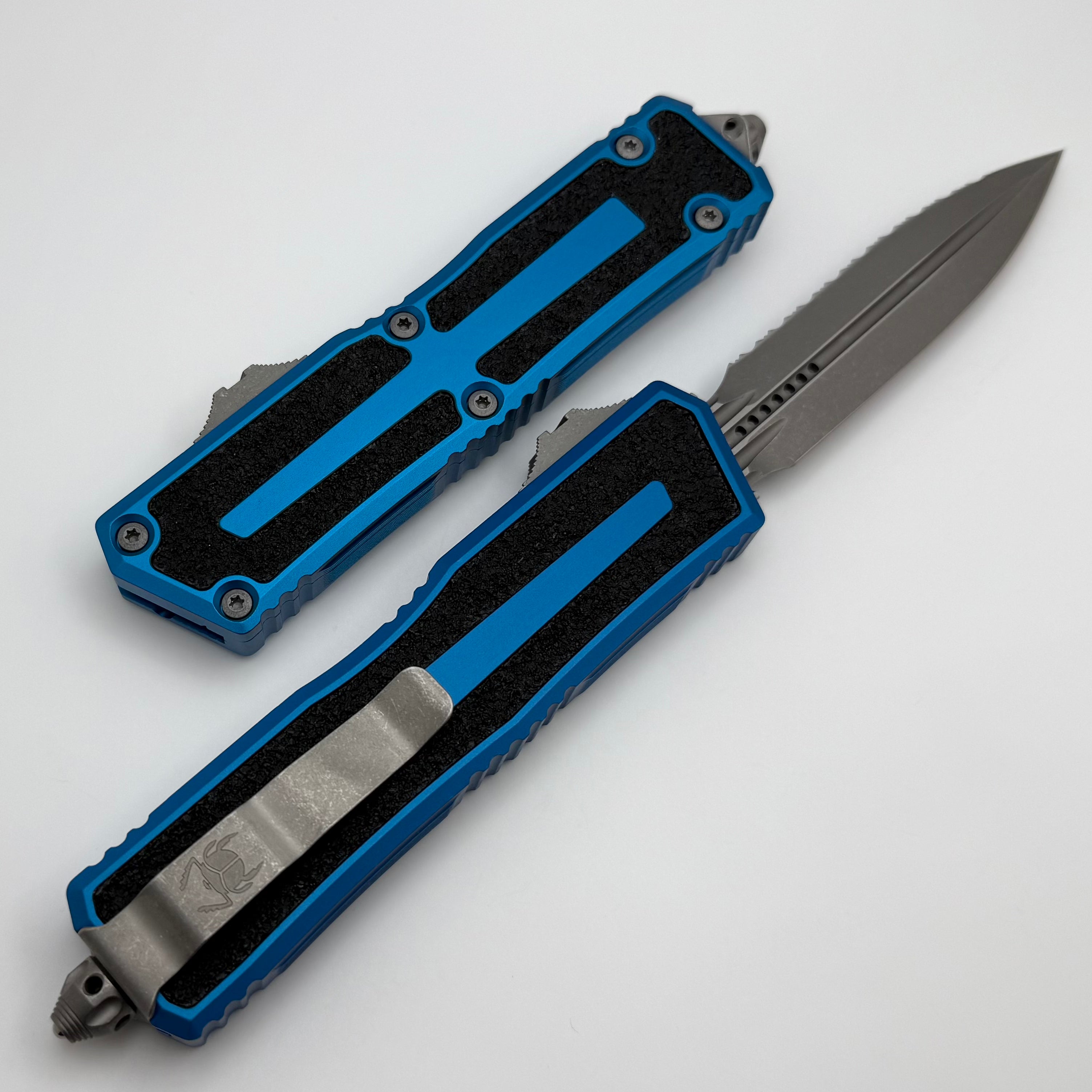 Premium Microtech Scarab 2 Gen 3 D/E Apocalyptic Full Serrated Knife - Blue Handle