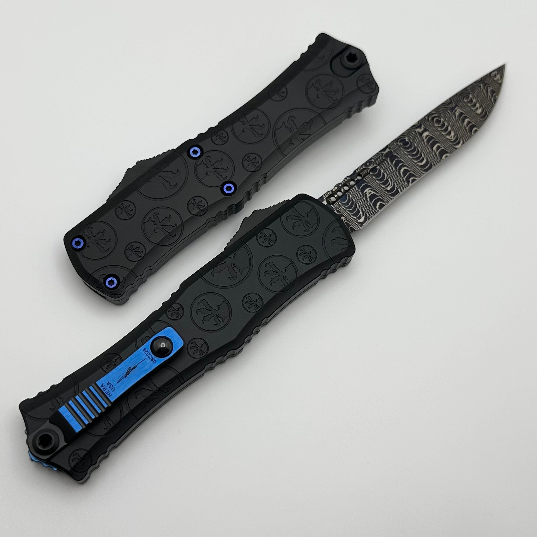 Microtech Hera II Mini Signature Series - Premium Damascus Blade & Blue Titanium Hardware