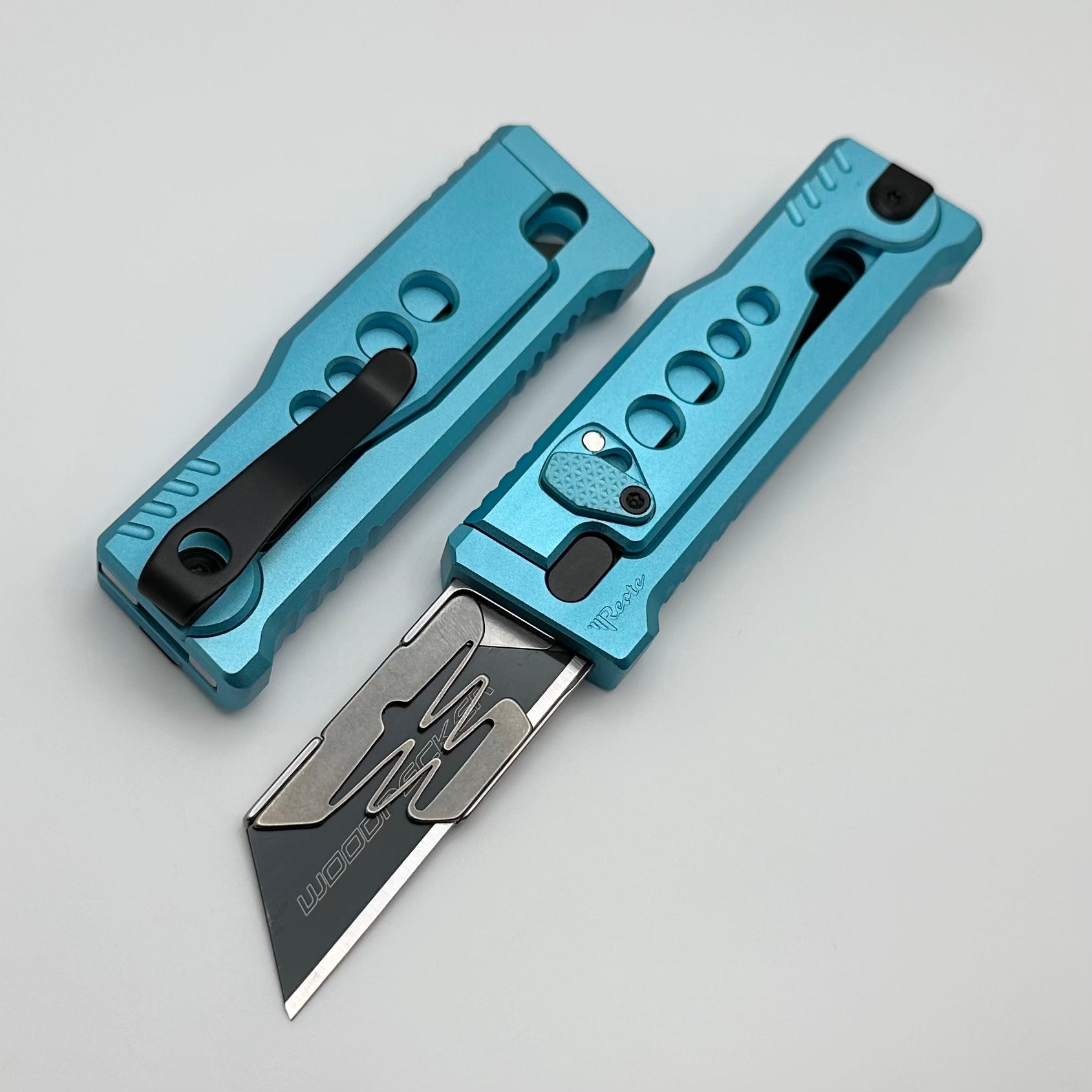 Reate EXO-U Premium Utility Knife with Speedhole Blue Aluminum Handle