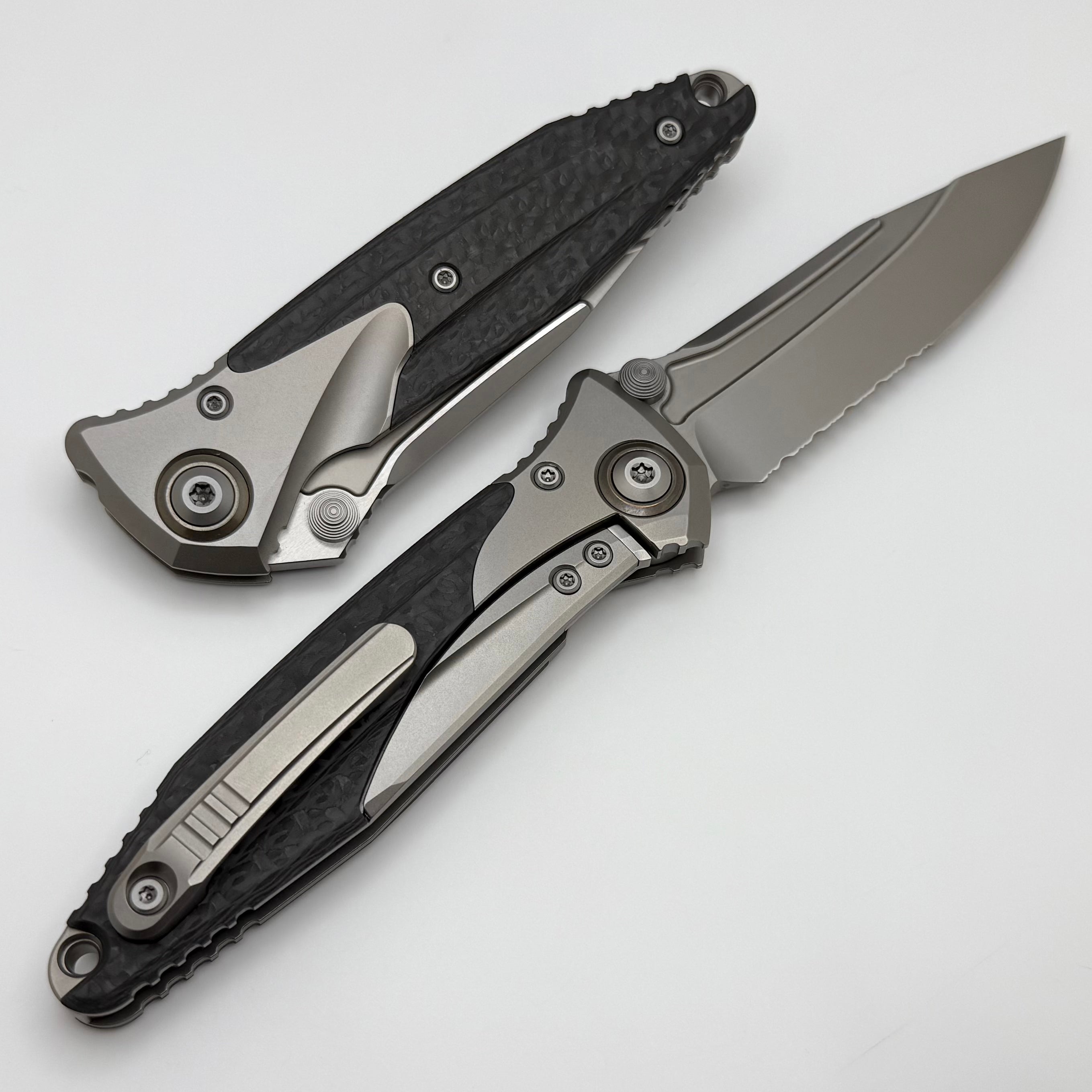 Microtech Socom Bravo Tactical Knife - Premium Carbon Fiber & Titanium Handle