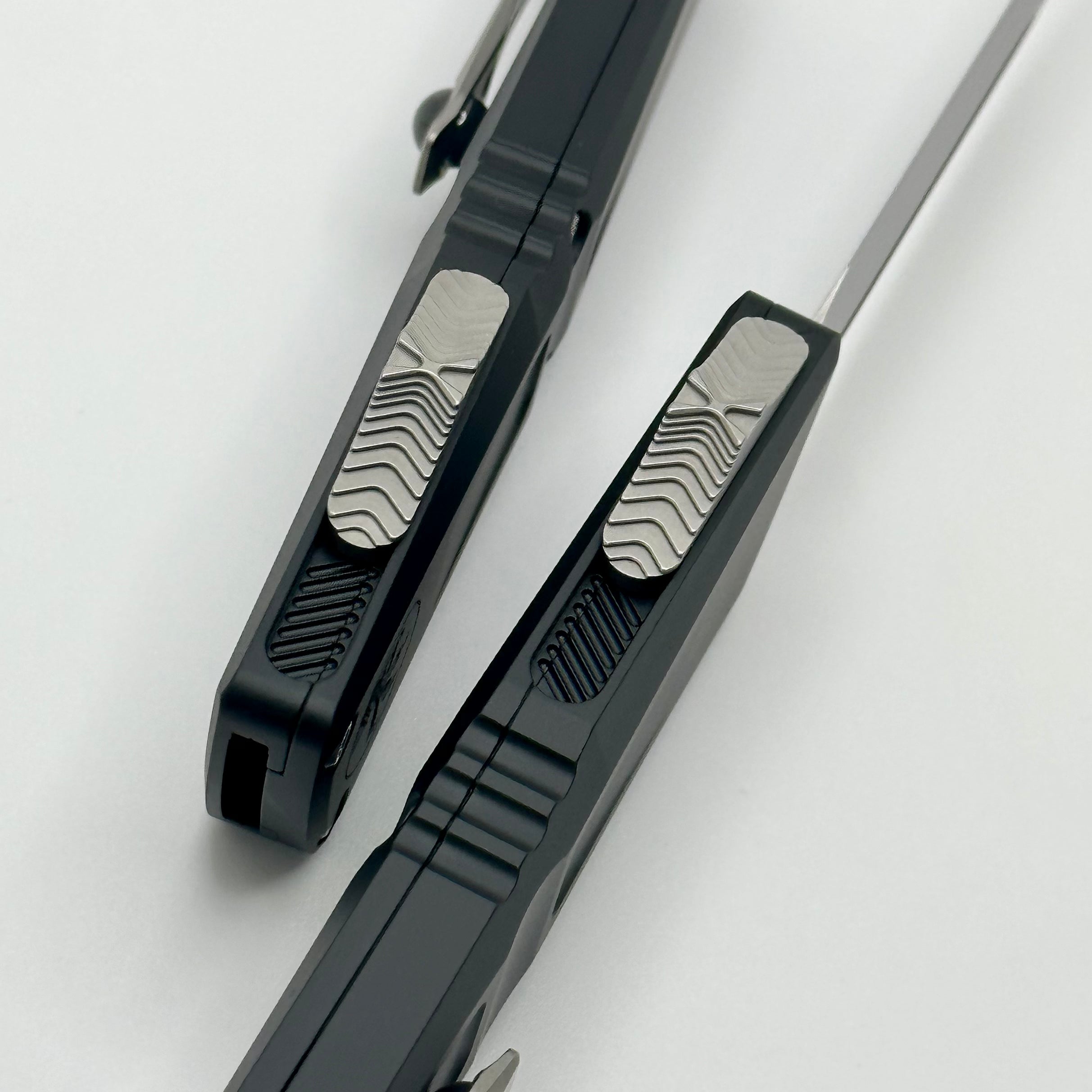 Microtech Combat Troodon Gen III - Premium Double Edge Tactical Knife