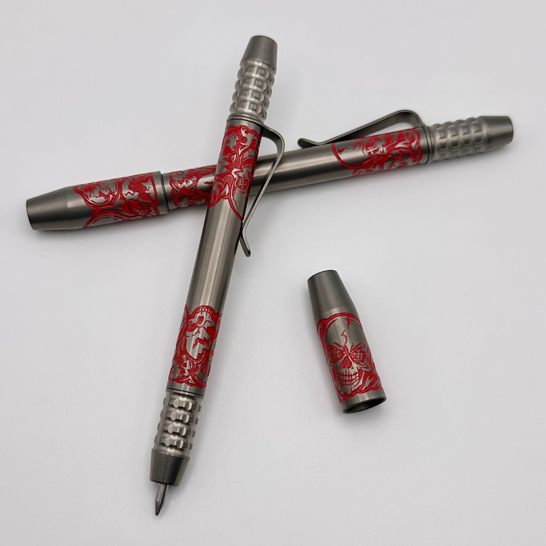 Borka Ti2Design TechLiner Grid Skulls Pen - Premium Titanium Grip with Red Skulls