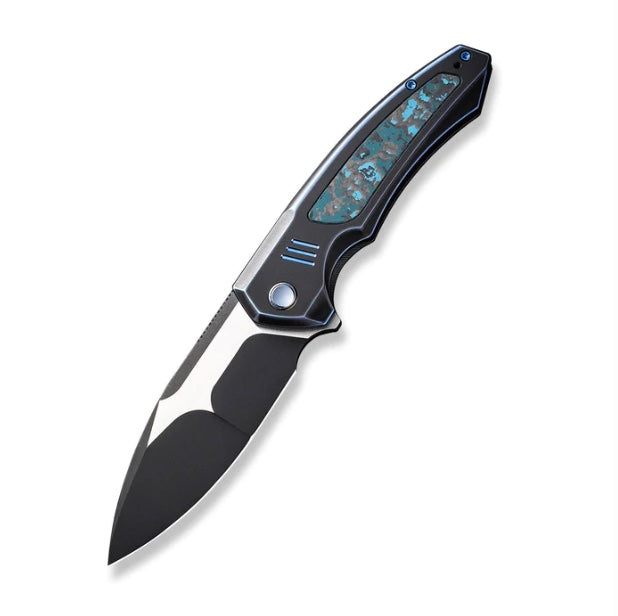 Premium We Knife Hyperactive Flipper - Titanium Handle with Arctic Storm Fat Carbon & Vanax Blade