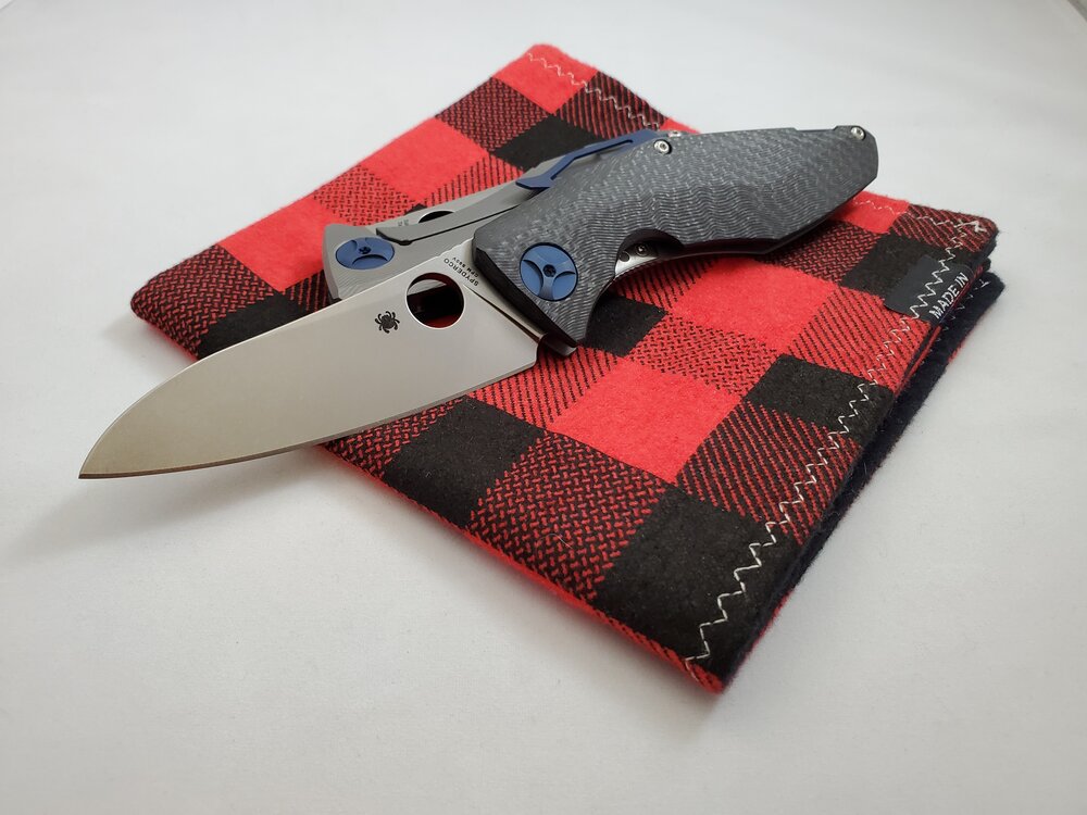 Spyderco Drunken C235CFTIP Premium Folding Knife